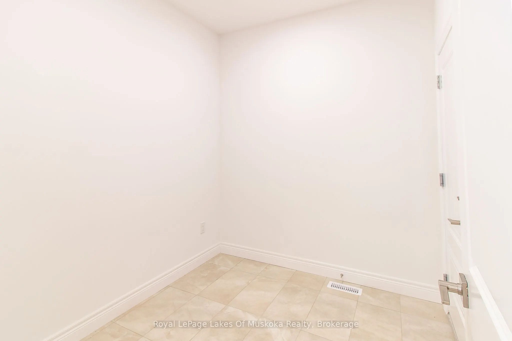 37 Whitehorn Park