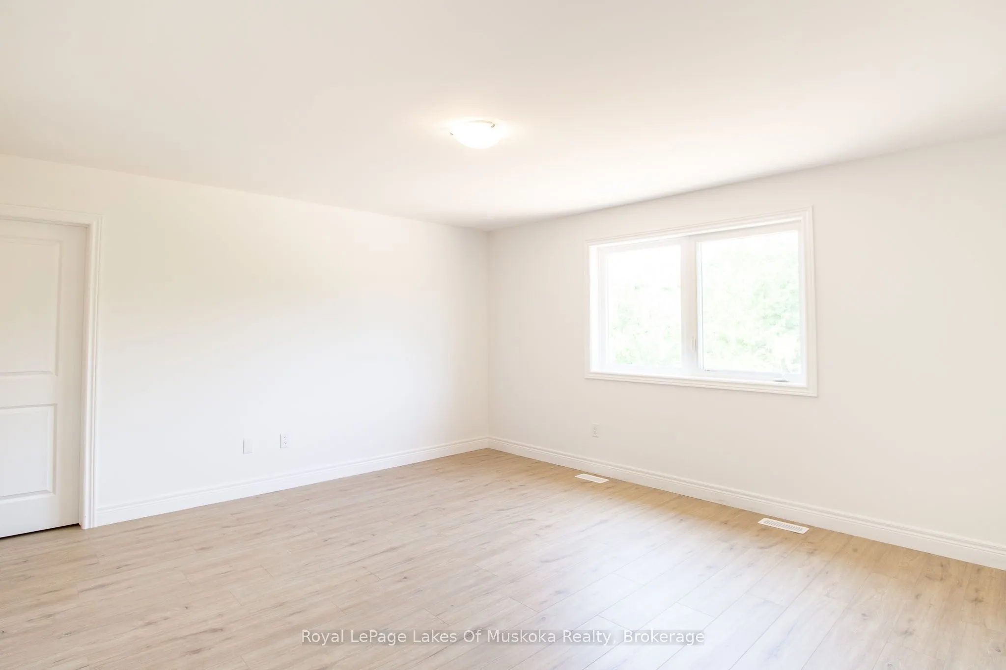 37 Whitehorn Park