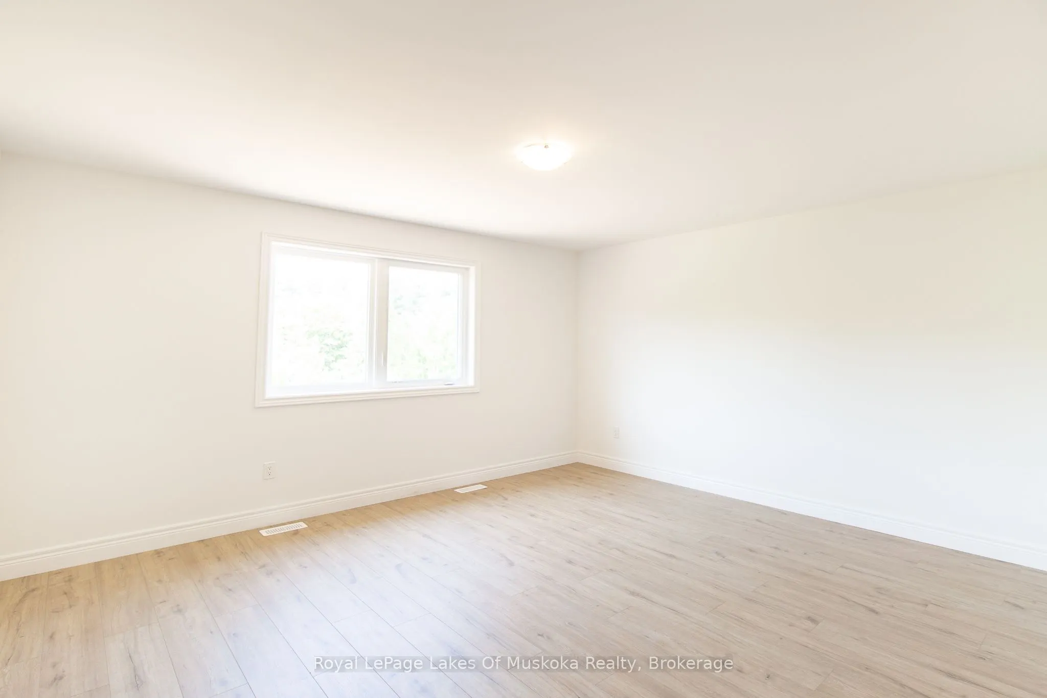 37 Whitehorn Park