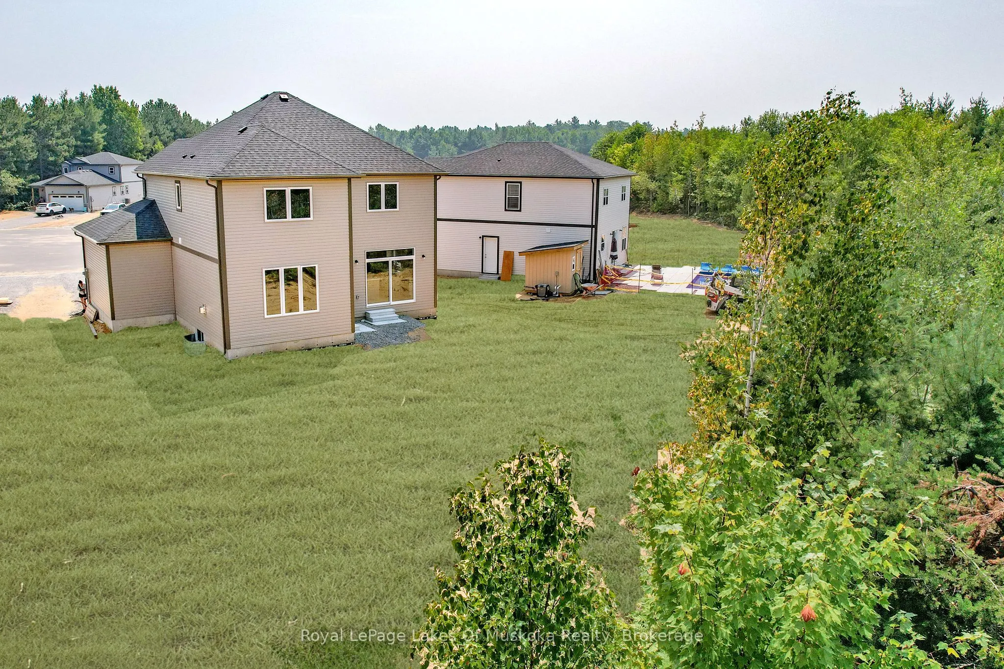 37 Whitehorn Park