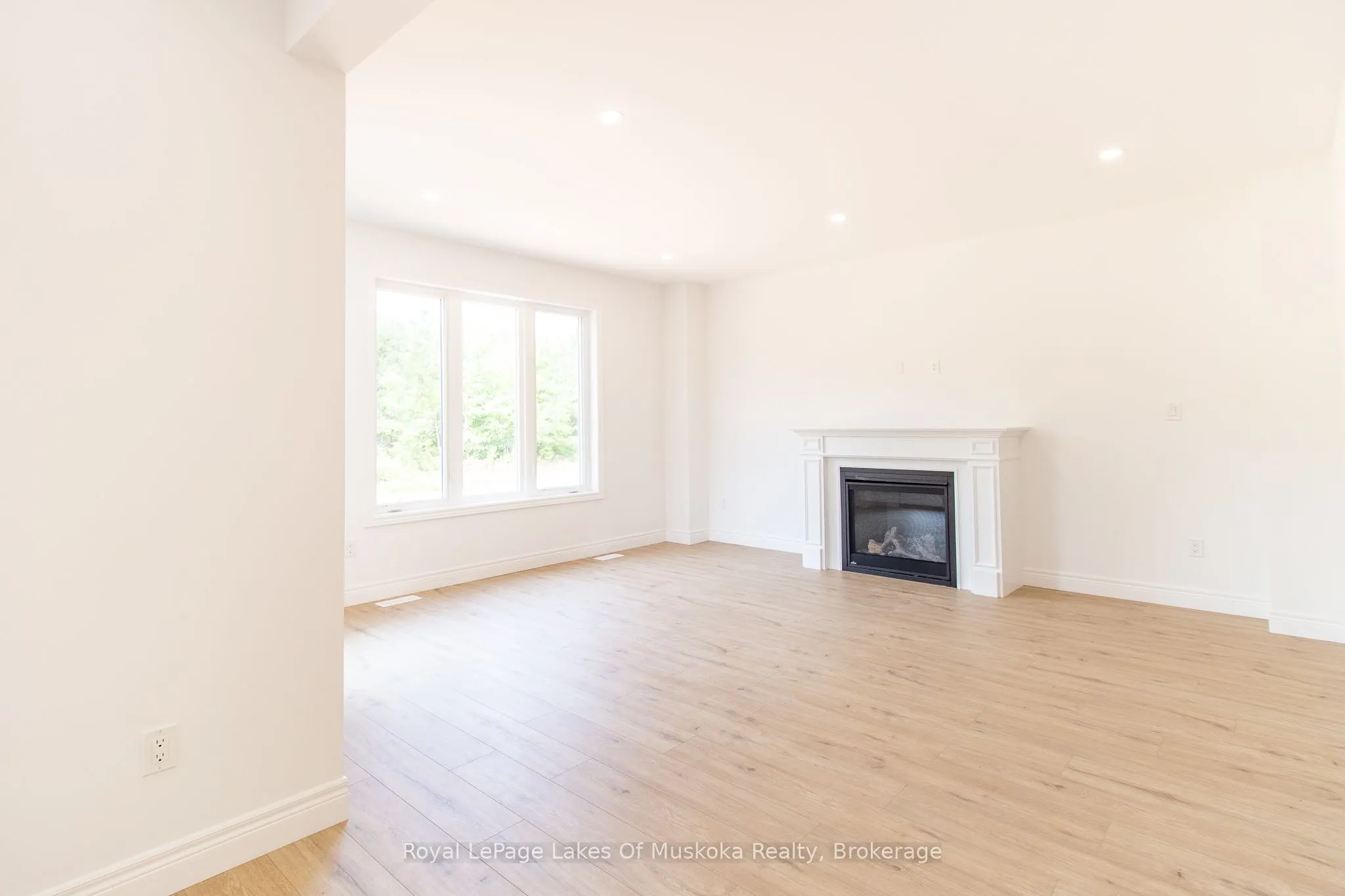 37 Whitehorn Park