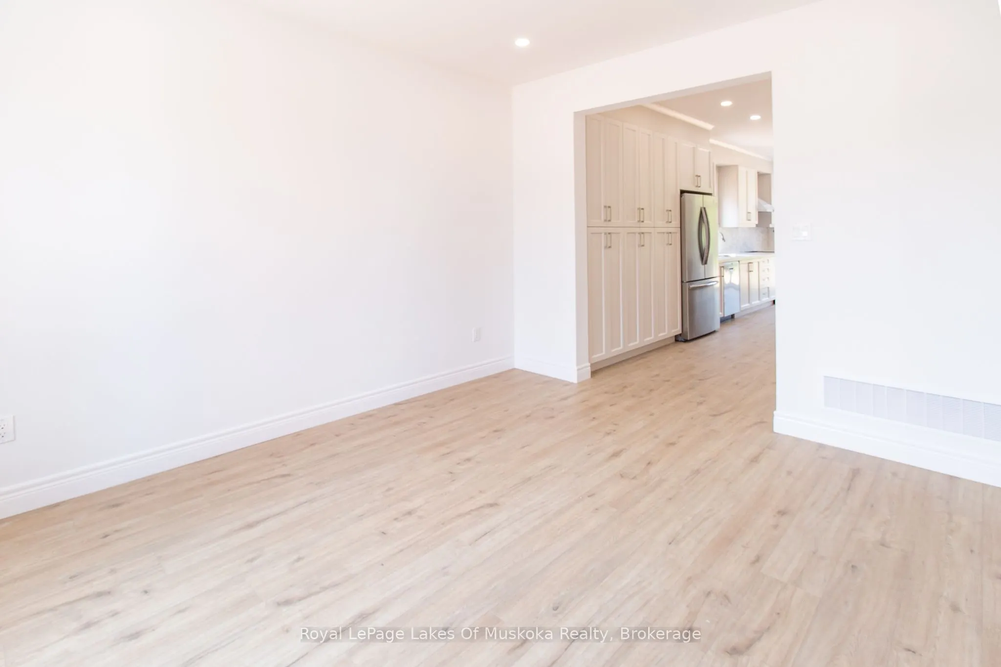 37 Whitehorn Park