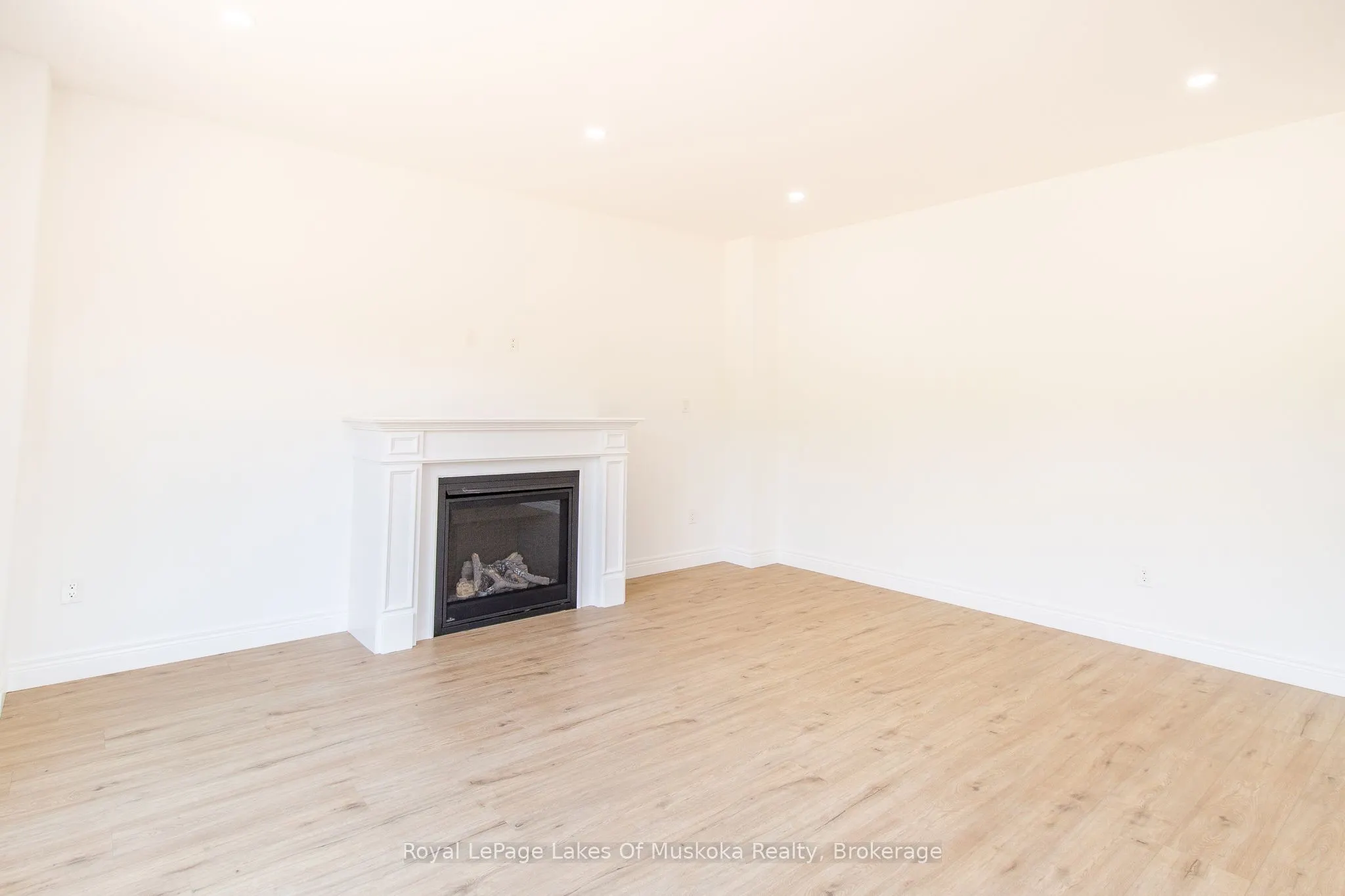 37 Whitehorn Park