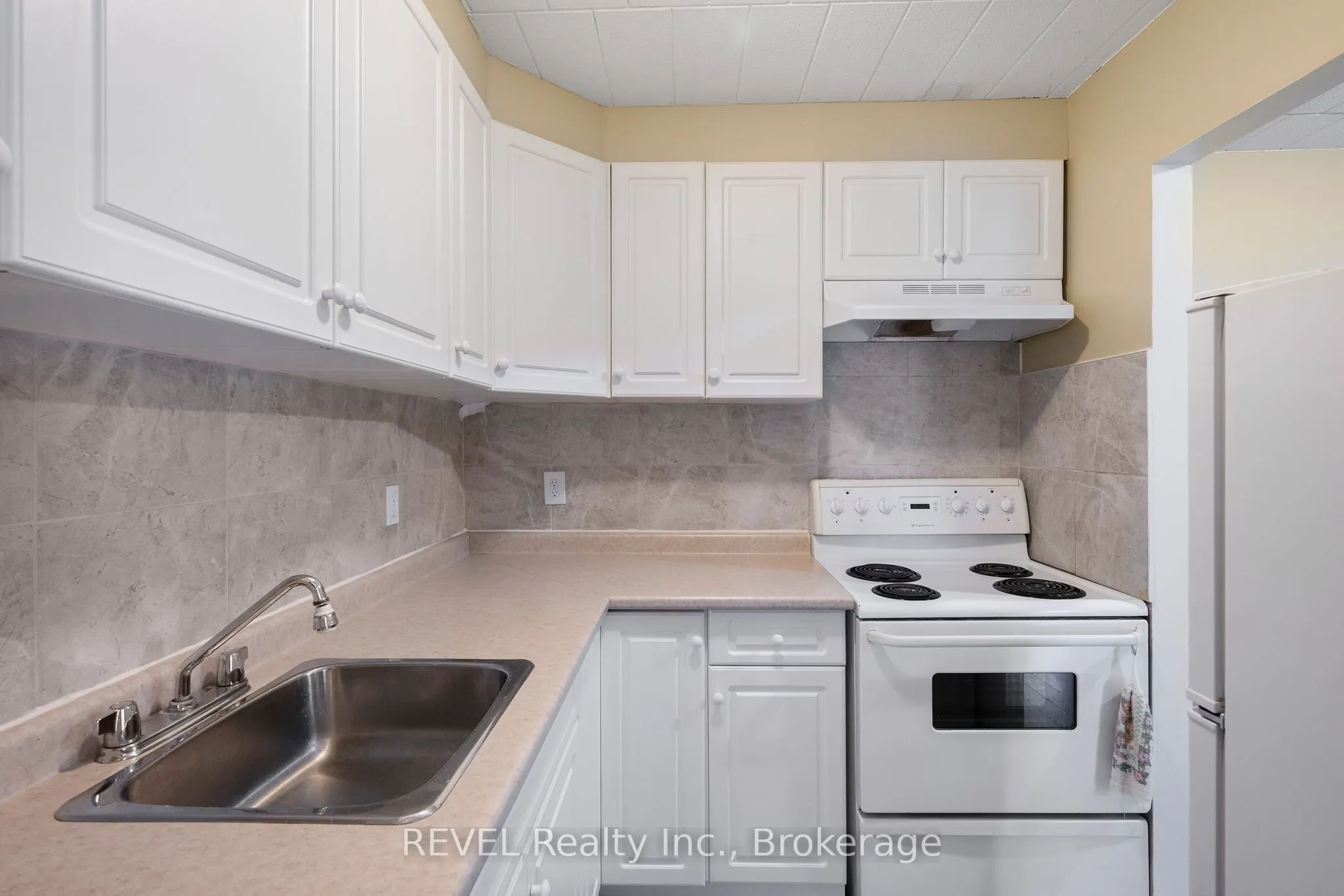 5964 Barker Street, #14