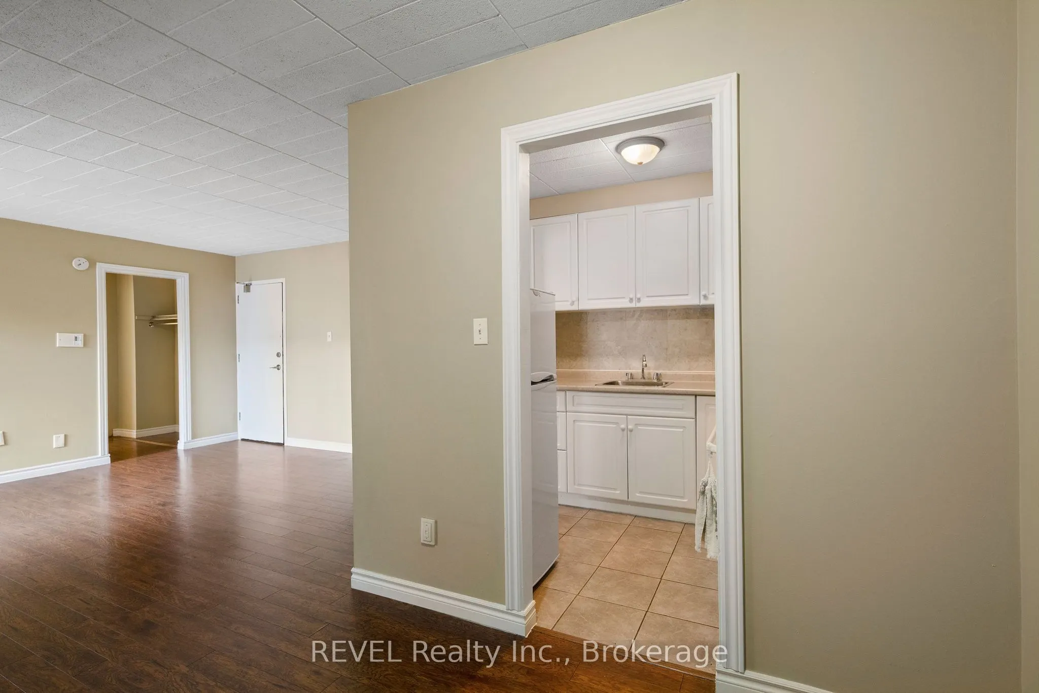 5964 Barker Street, #14