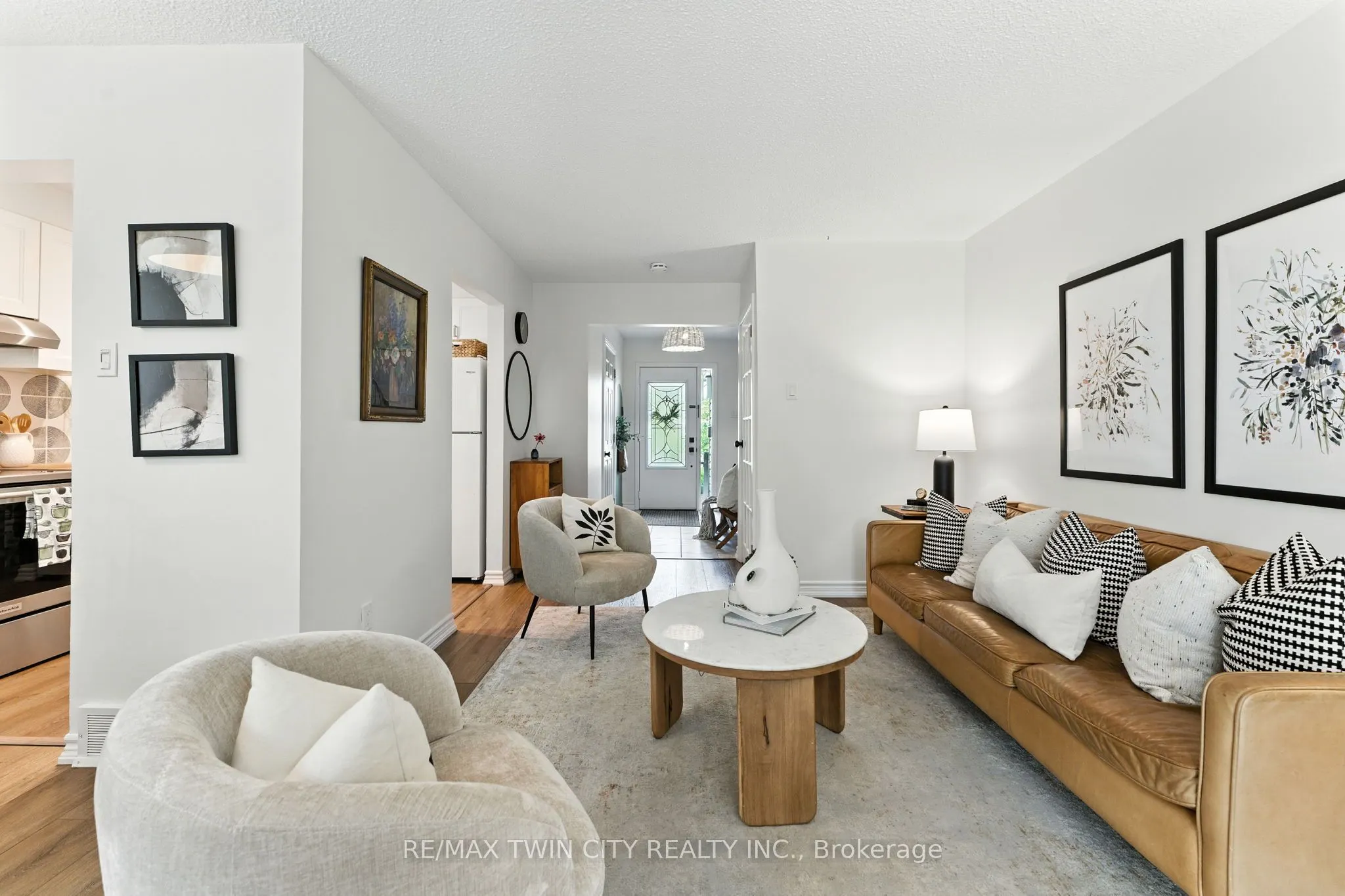 68 Westmount Mews