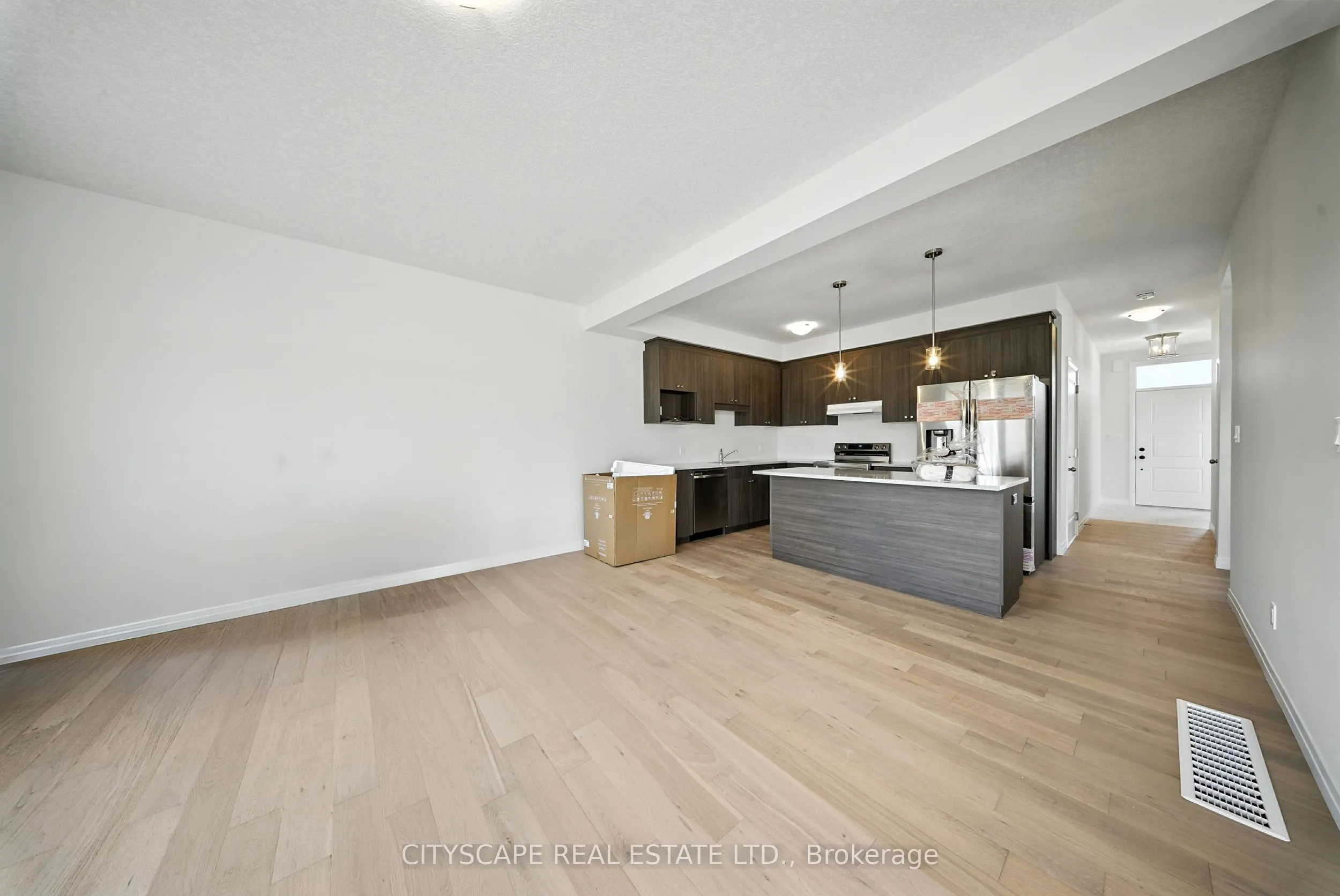 39 Rivergreen Crescent