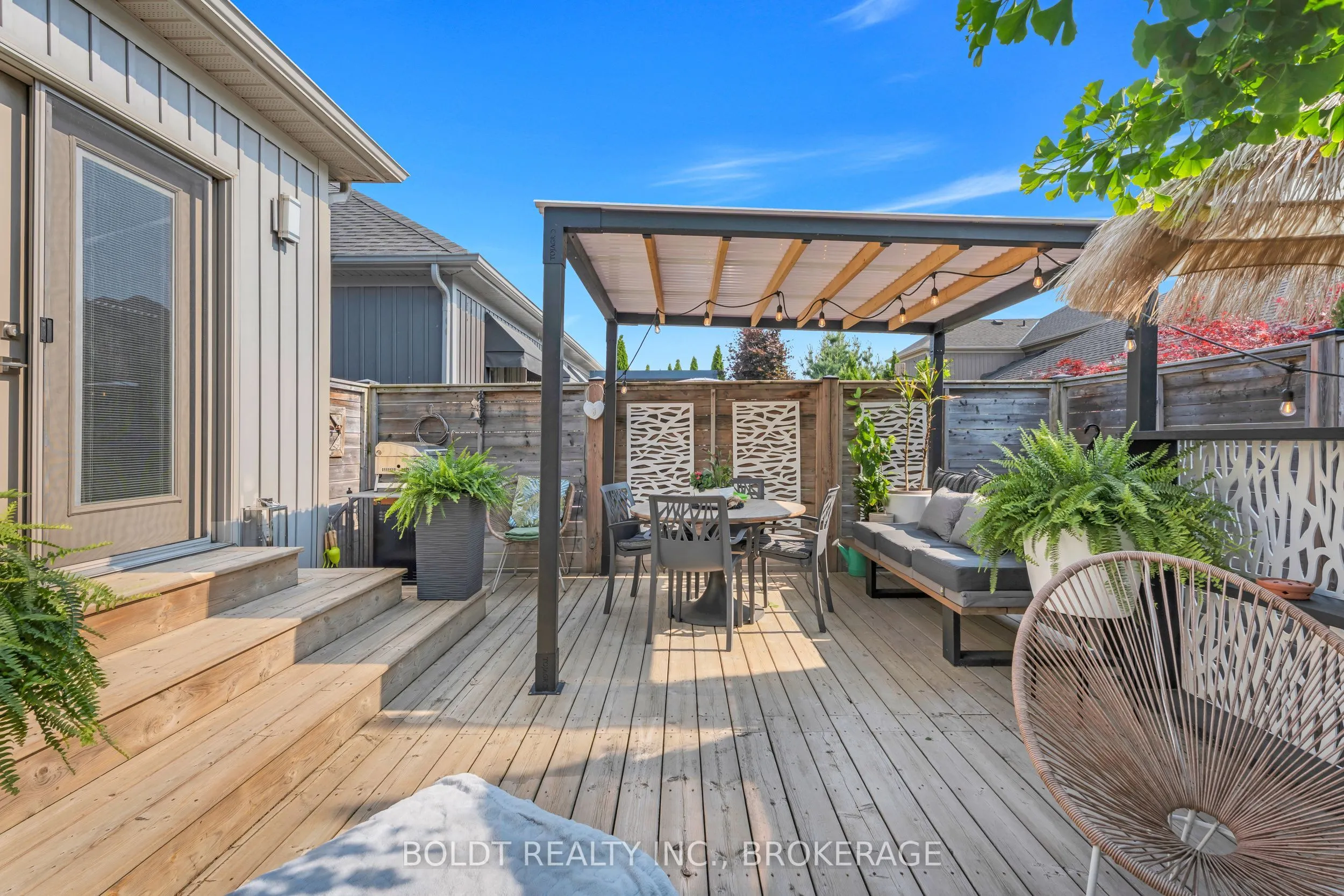 75 PARKSIDE Drive