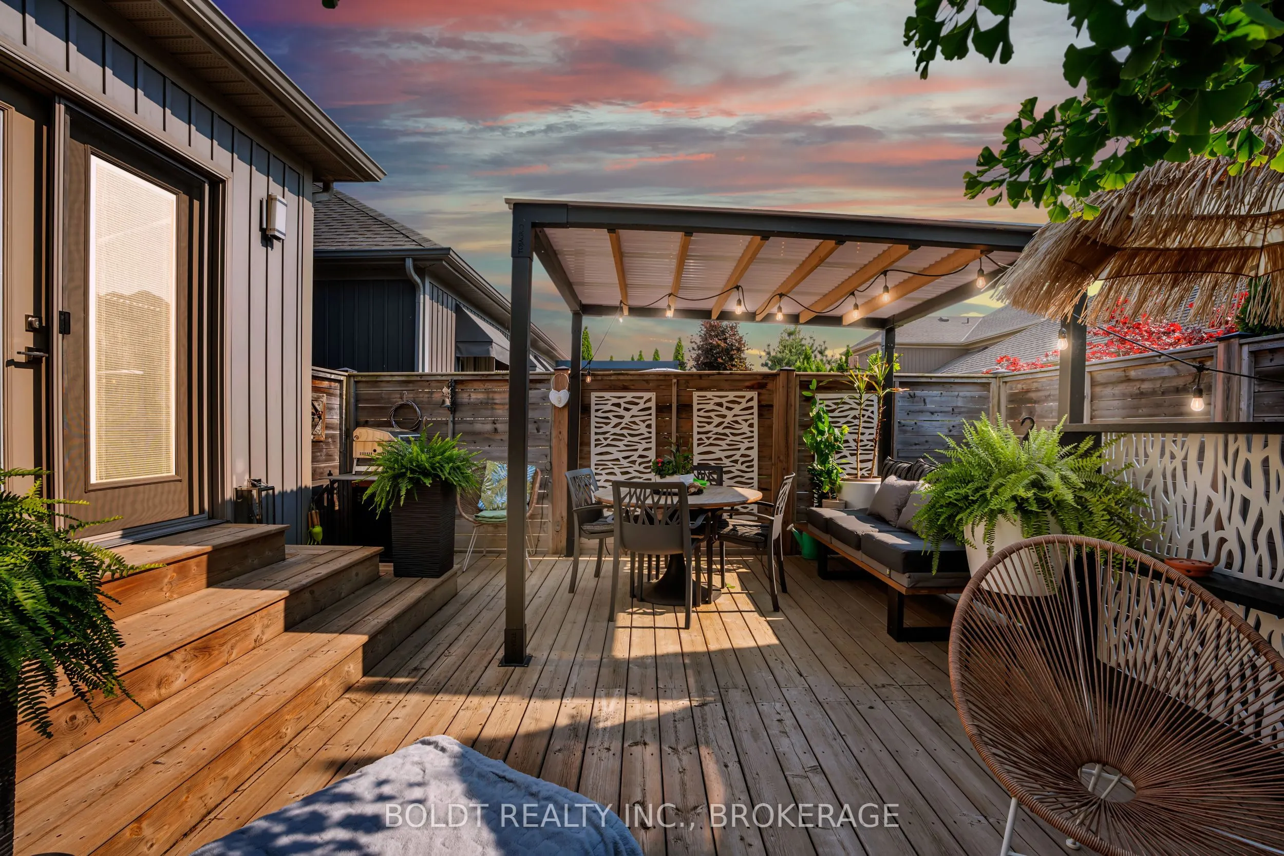 75 PARKSIDE Drive