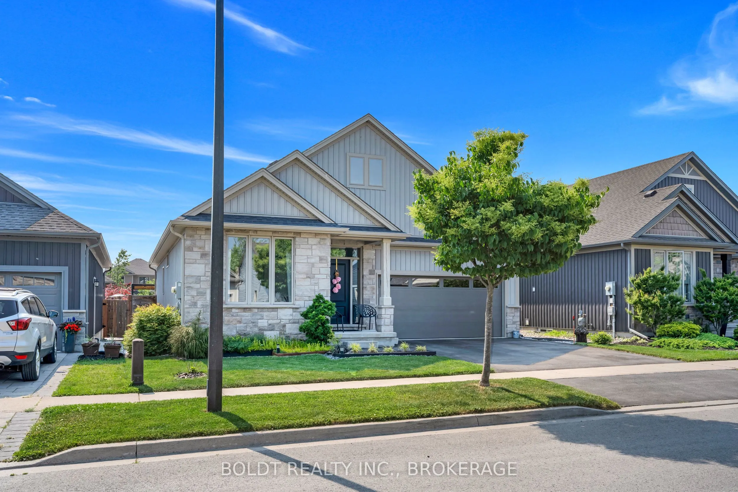 75 PARKSIDE Drive