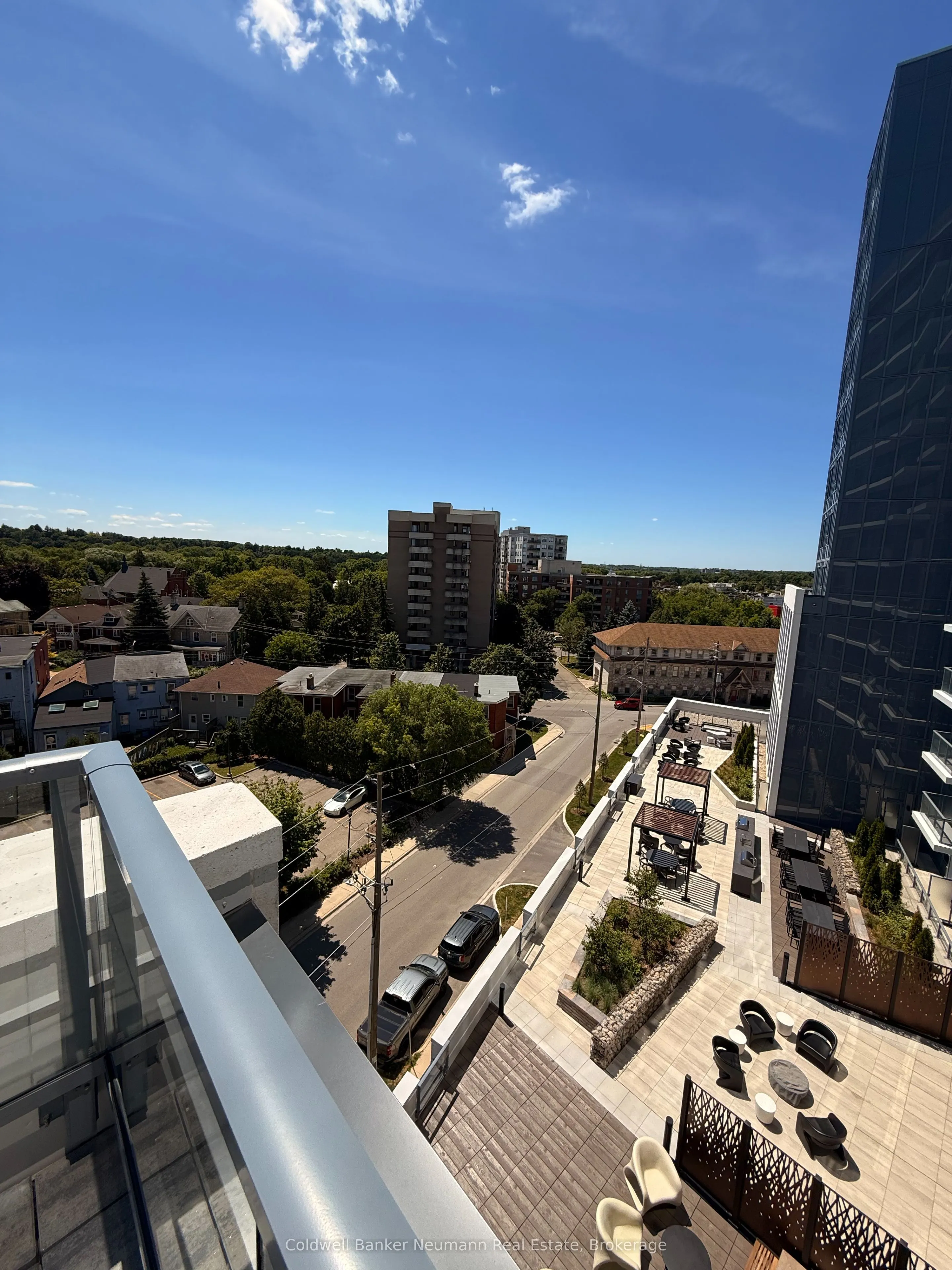 93 Arthur Street S, #715