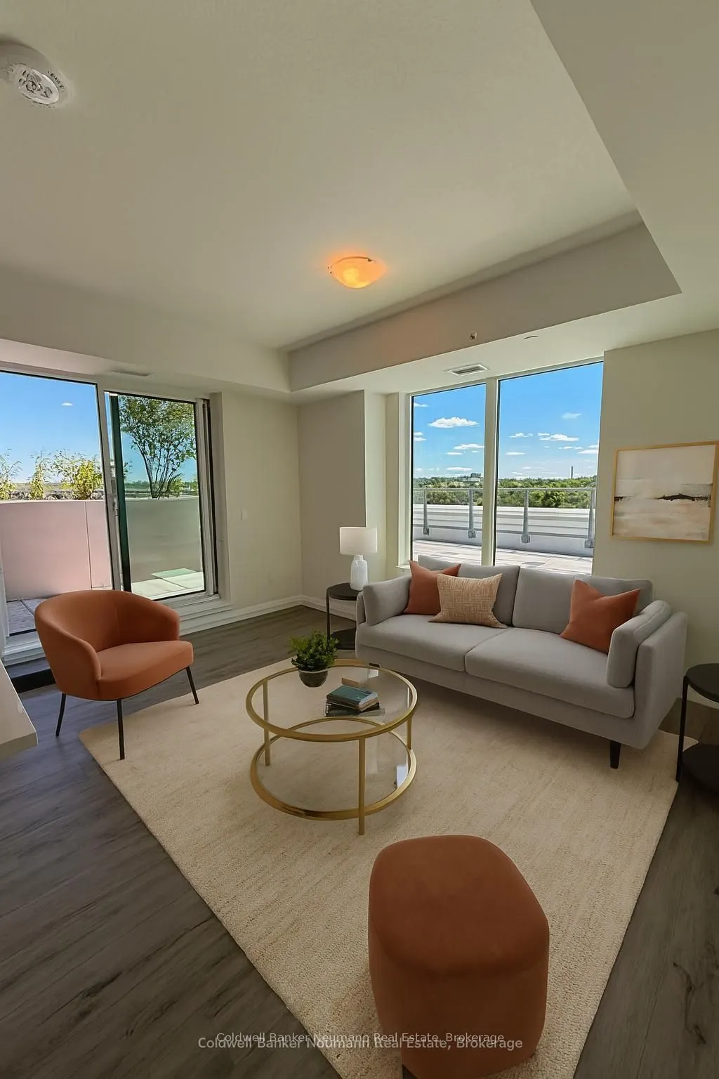 93 Arthur Street S, #715