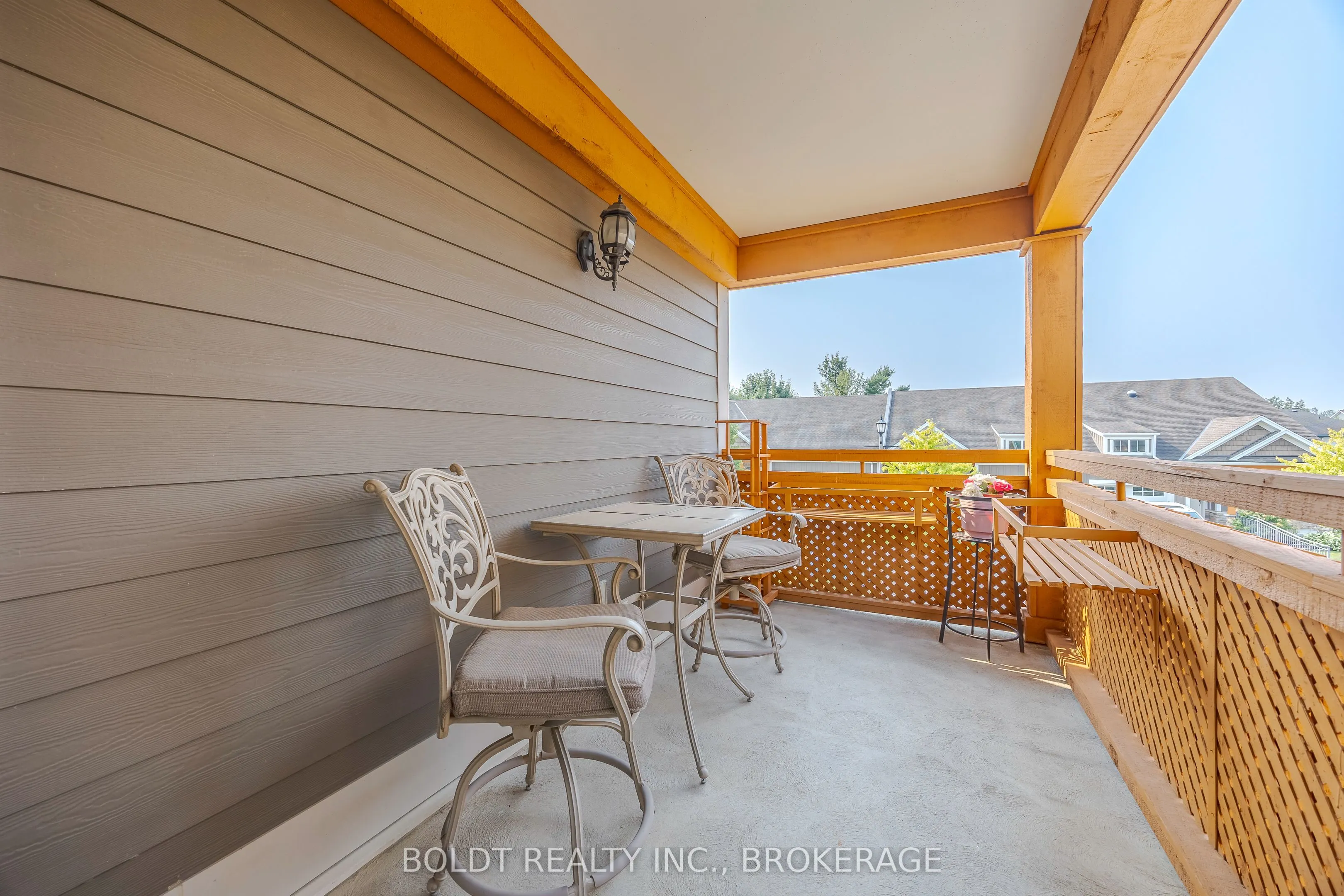 678 LINE 2 Road, #201