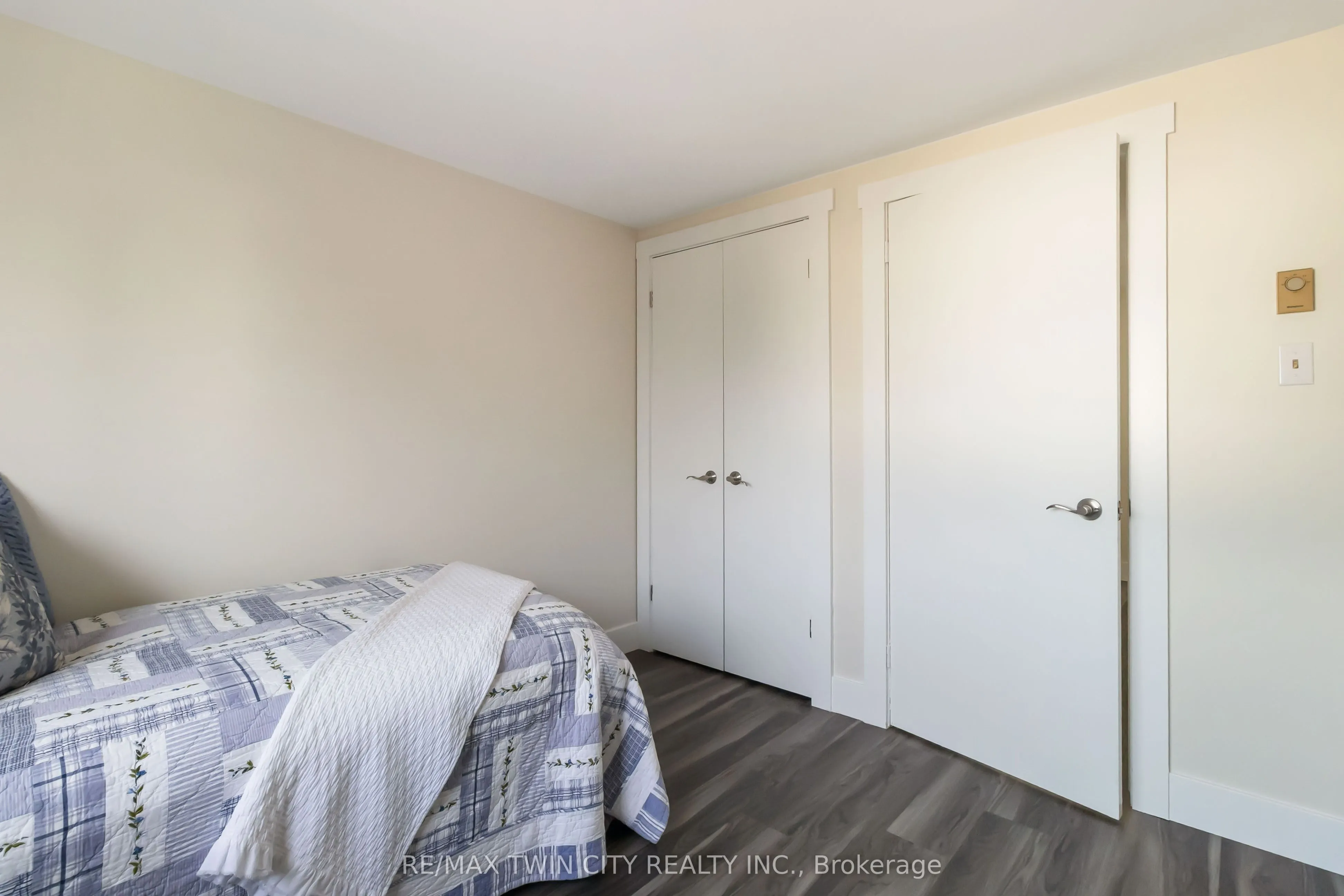 52 Debby Crescent