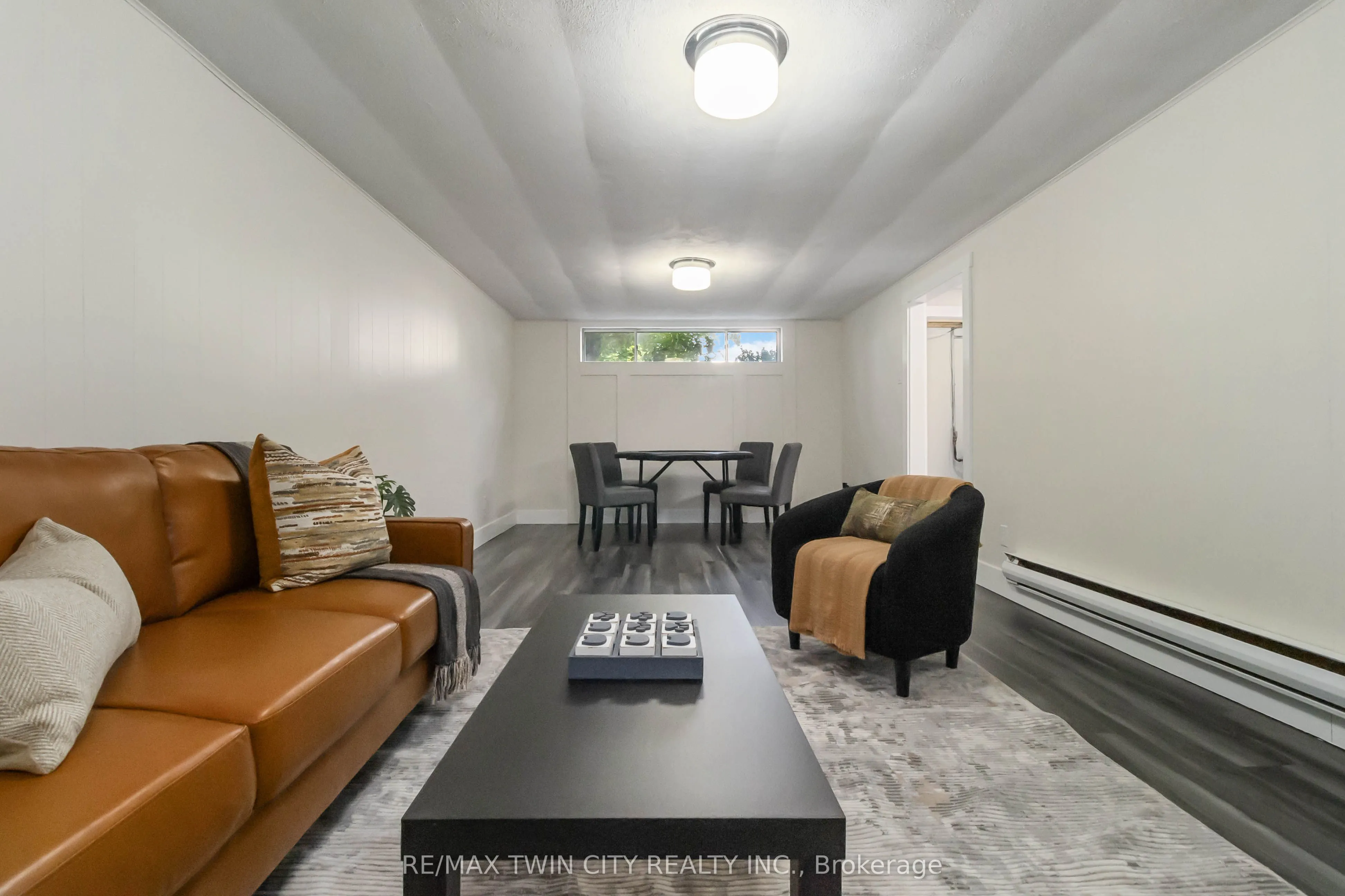 52 Debby Crescent