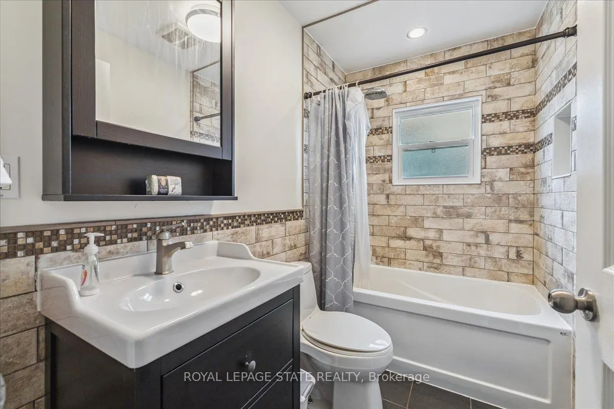 1591 Merrittville Highway