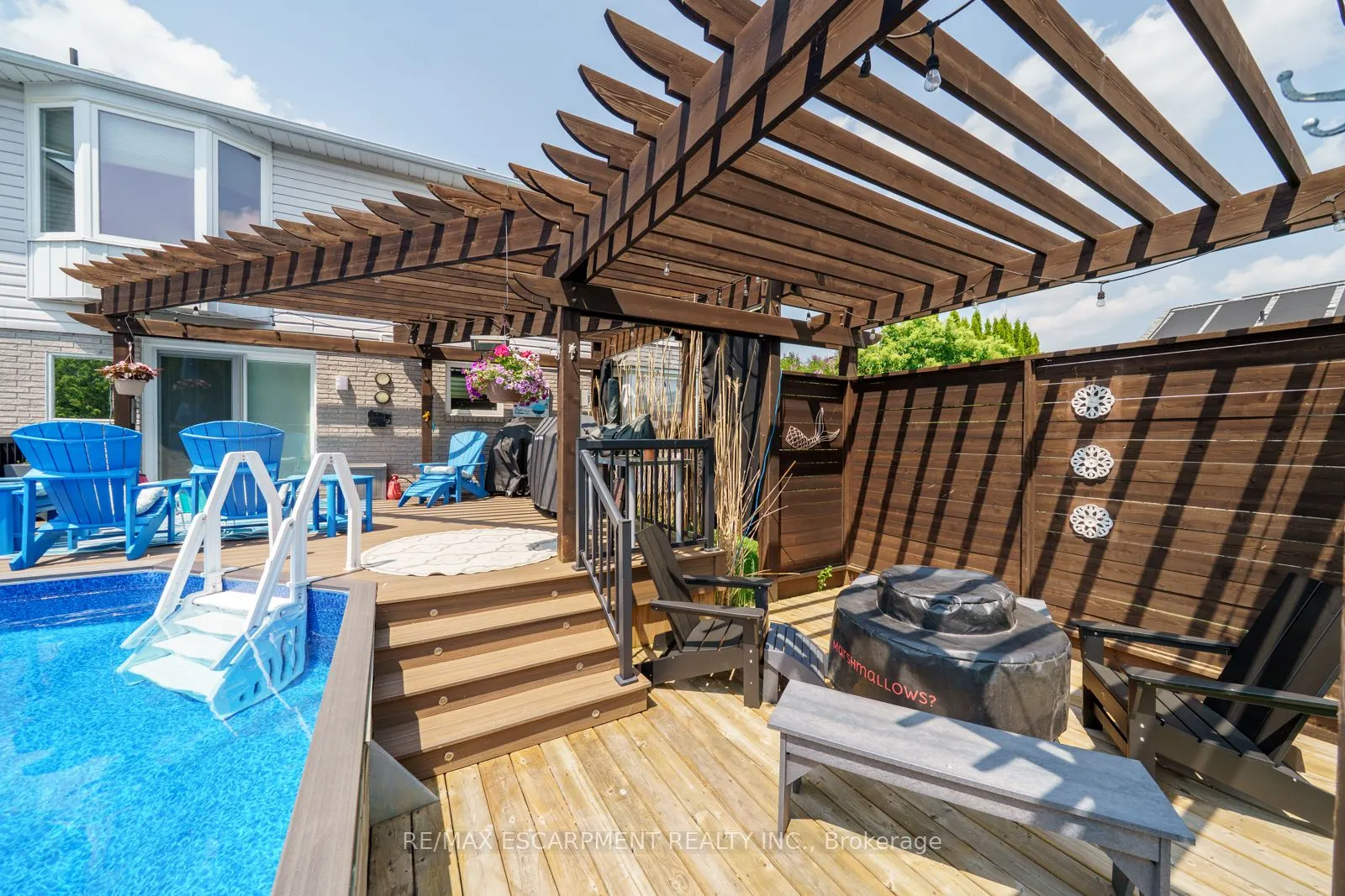 3 Clansman Crescent