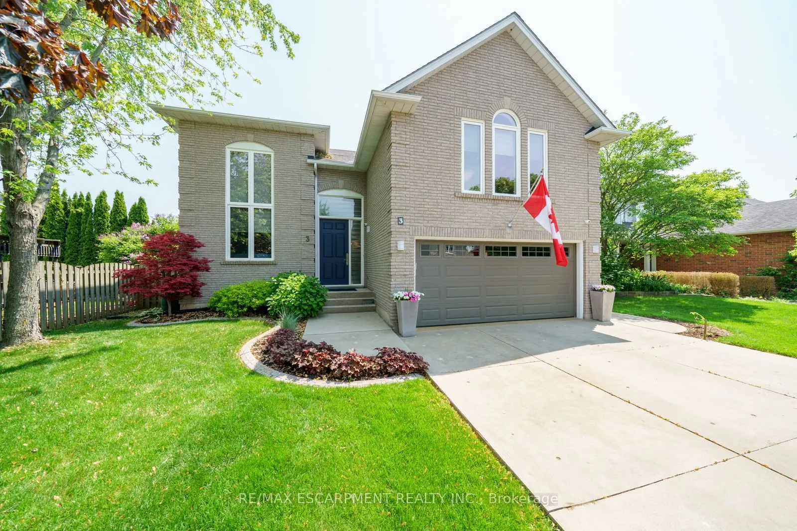 3 Clansman Crescent