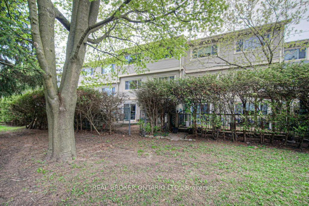 30 Green Valley Drive, #3