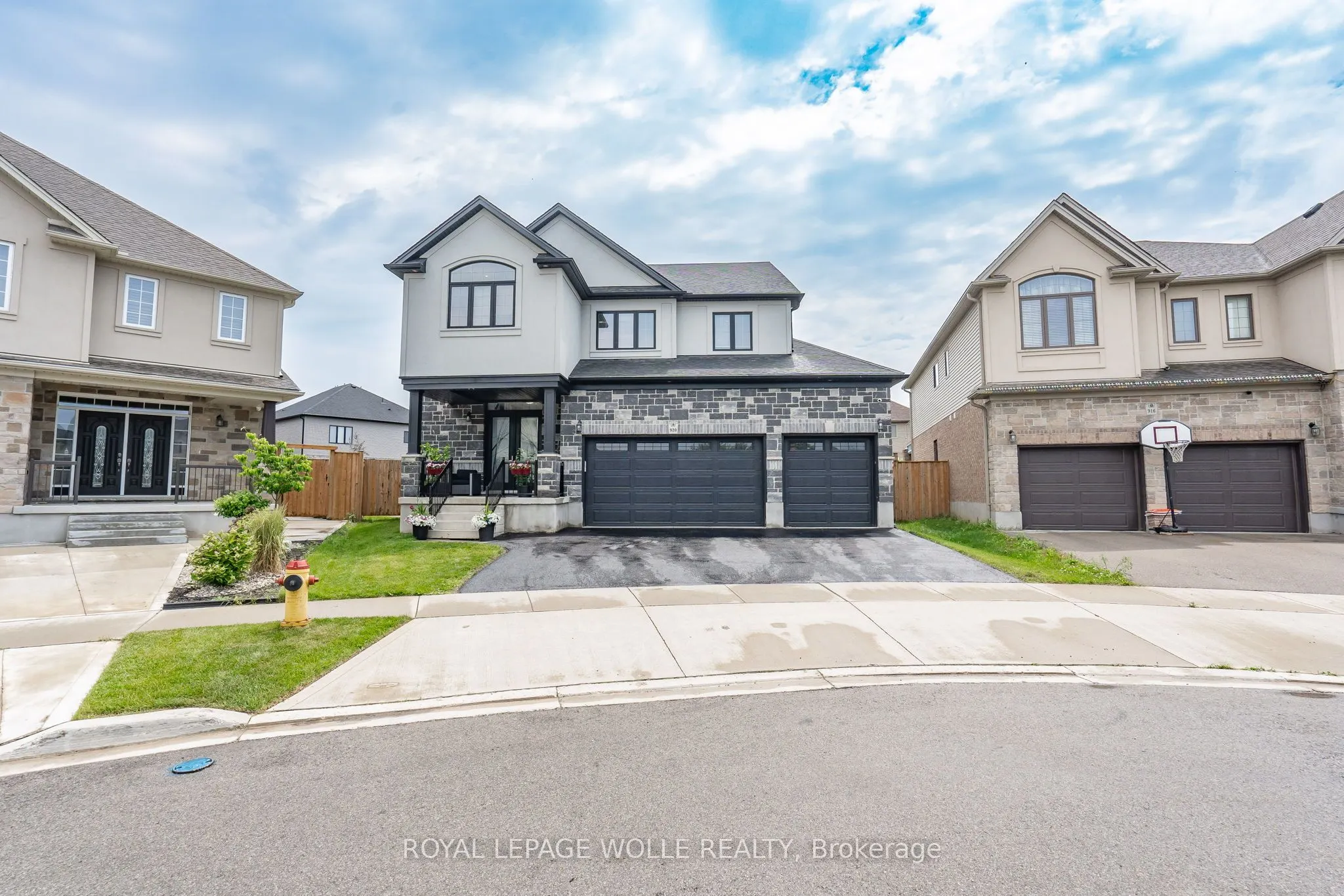 920 River Ridge Court