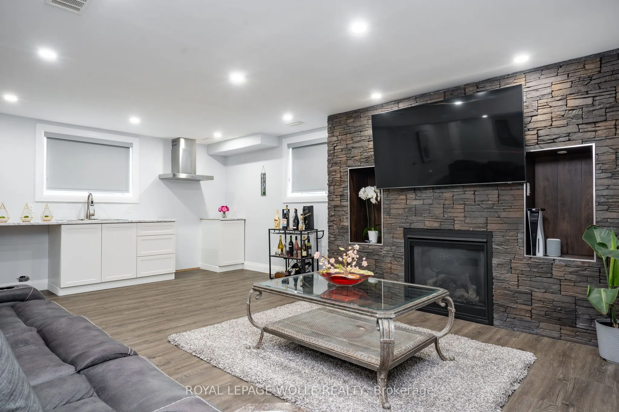 920 River Ridge Court
