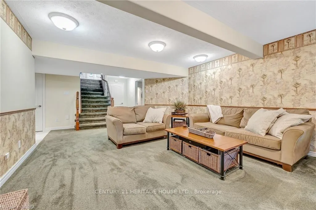 4 Macdonald Crescent