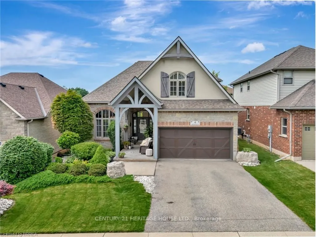 4 Macdonald Crescent