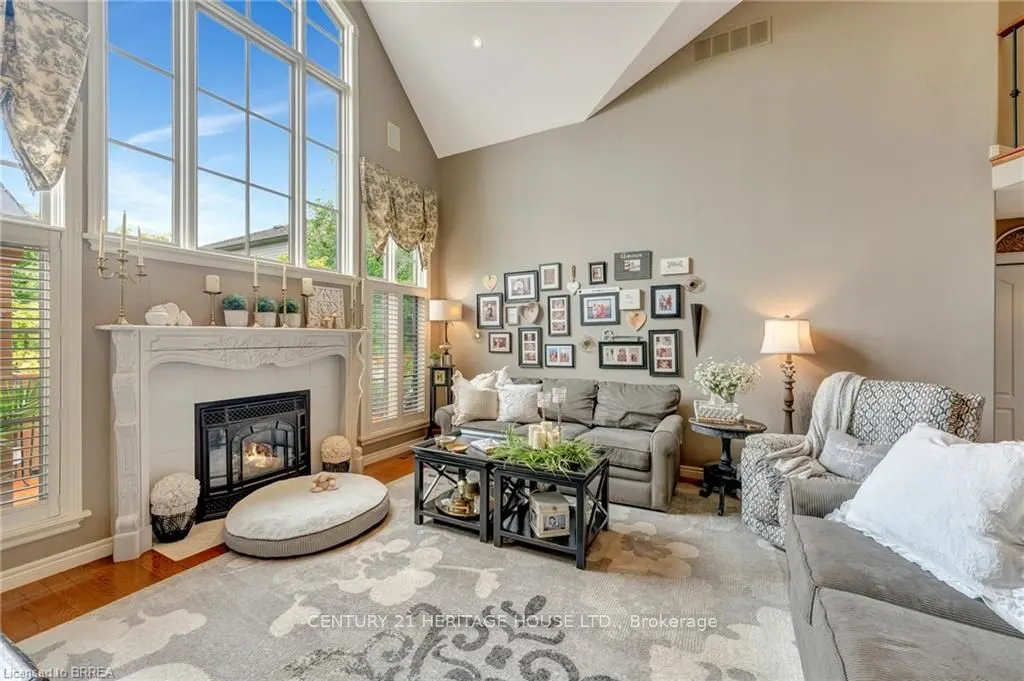 4 Macdonald Crescent