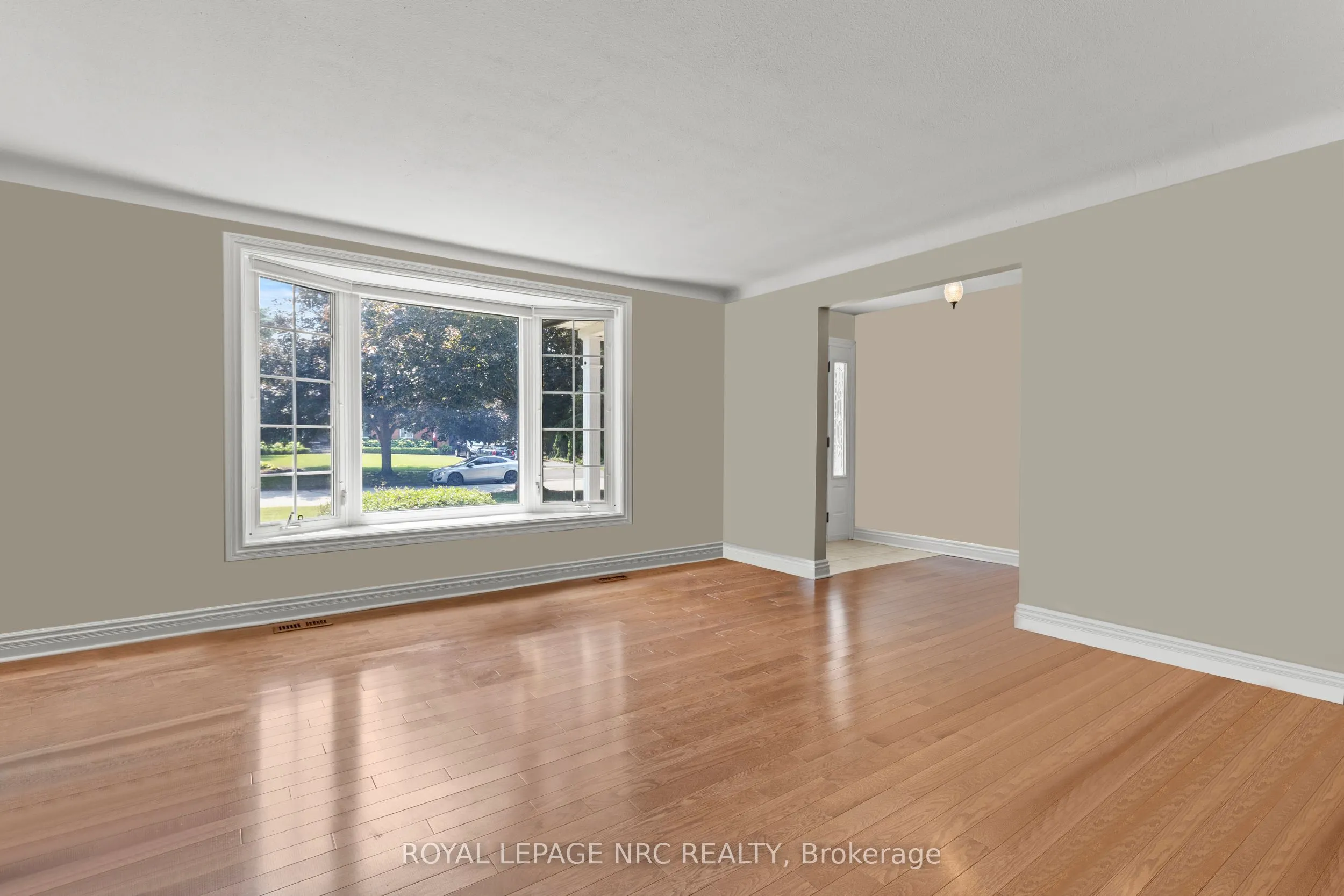 10 Upper Canada Drive