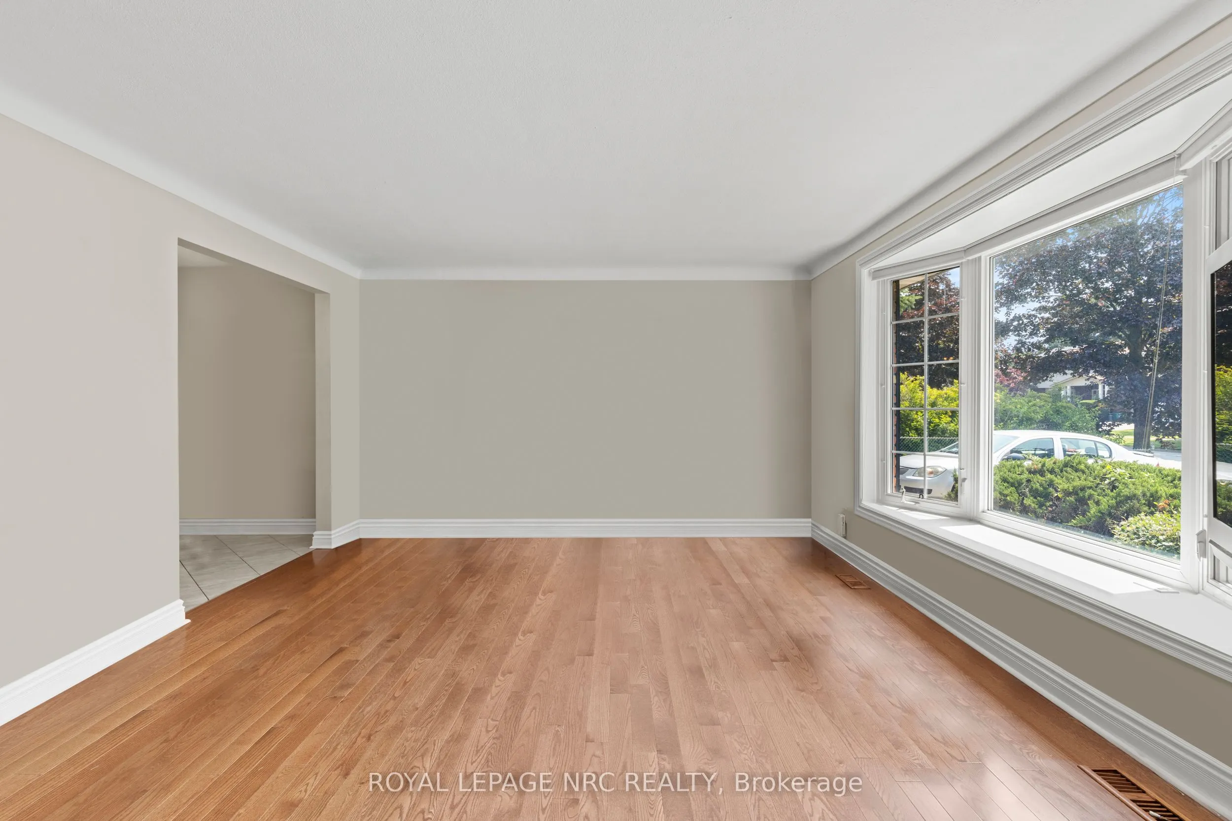 10 Upper Canada Drive