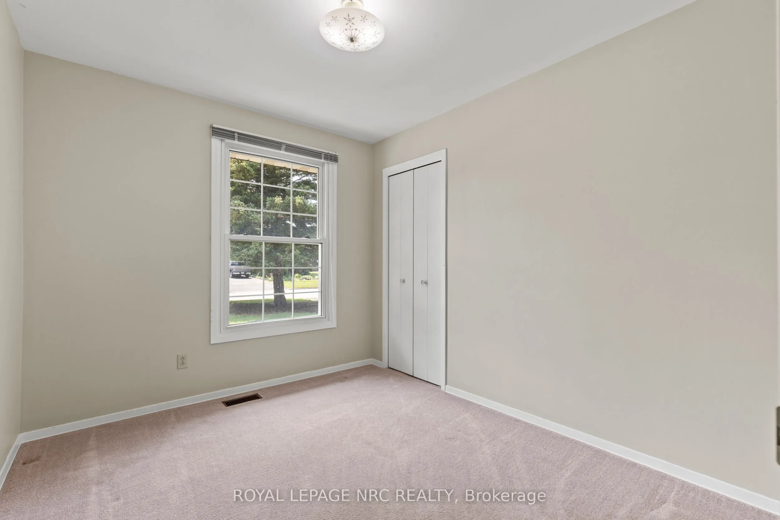 10 Upper Canada Drive