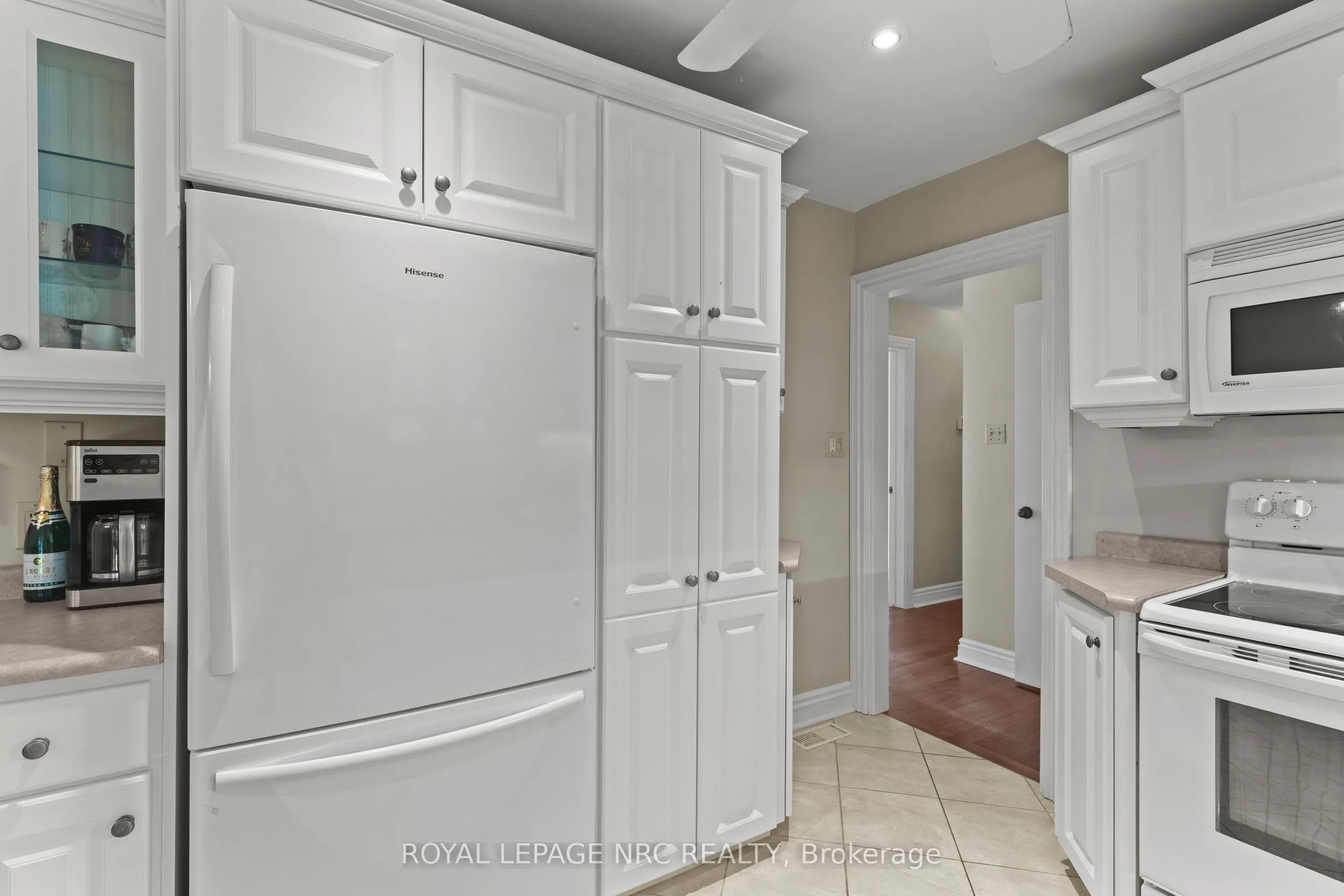 10 Upper Canada Drive