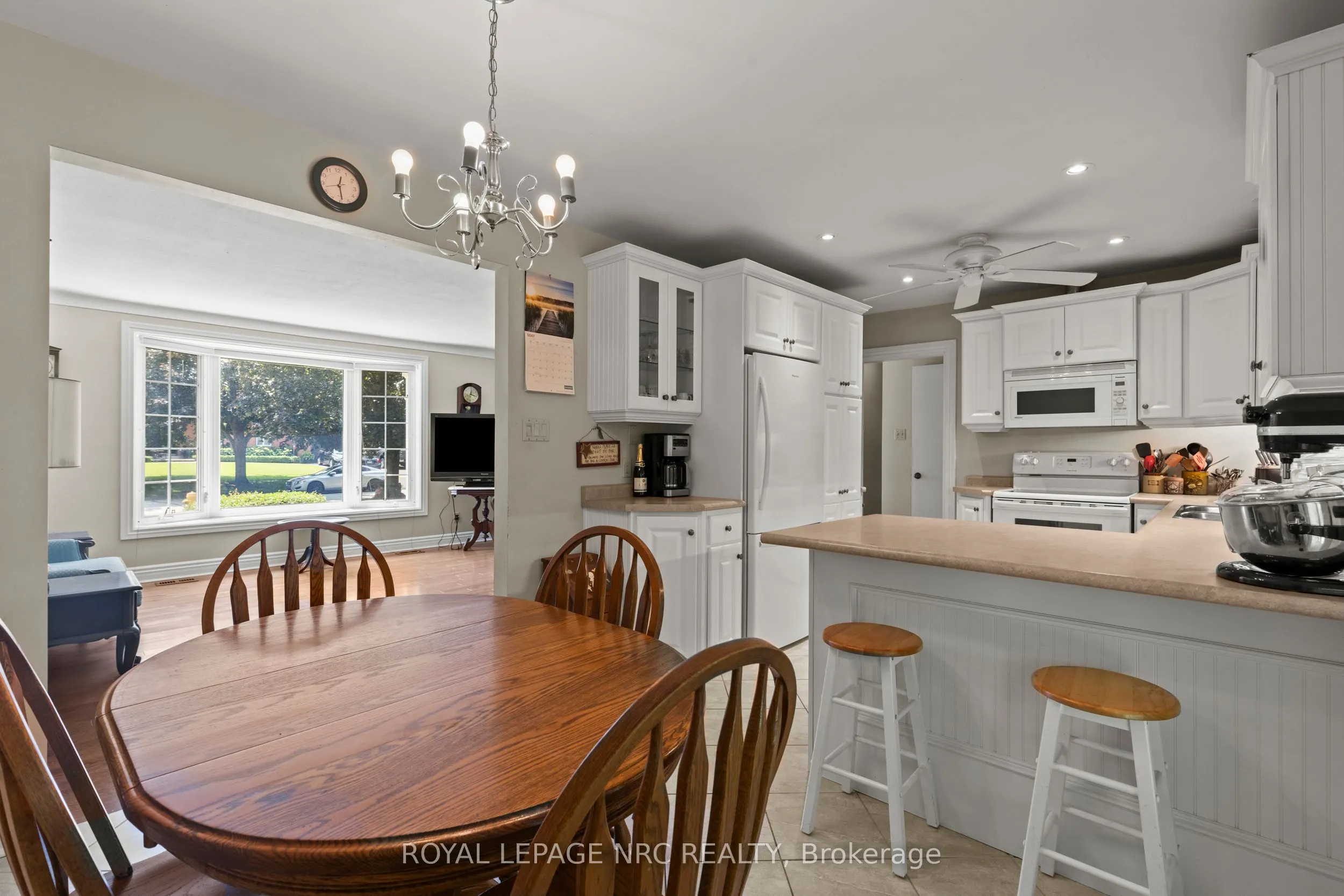 10 Upper Canada Drive