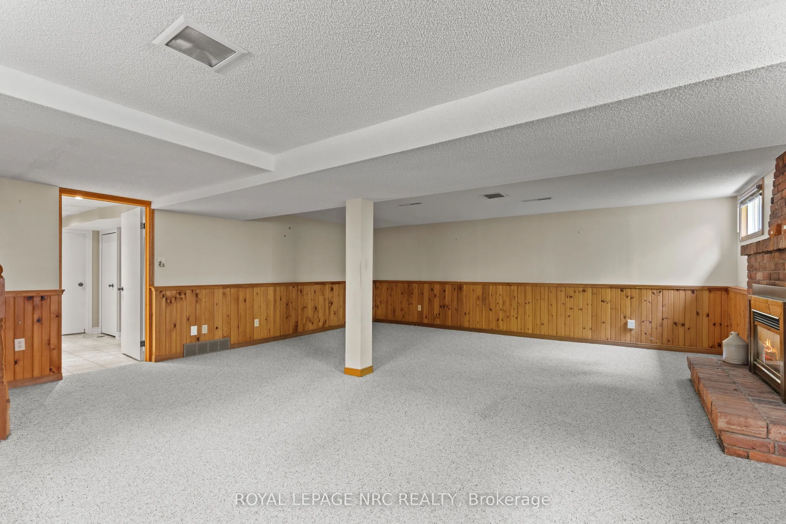 10 Upper Canada Drive