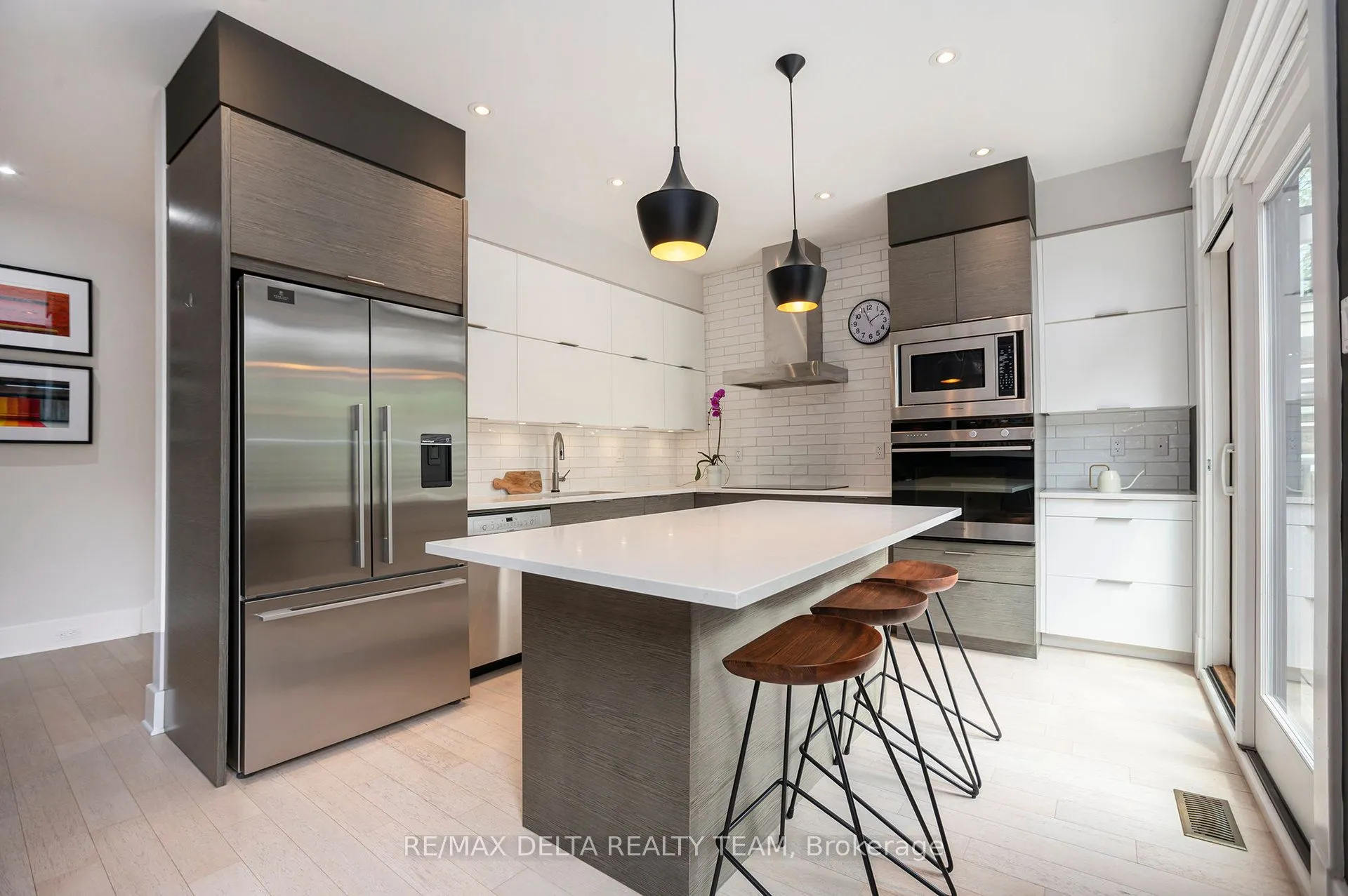 44 Renfrew Avenue