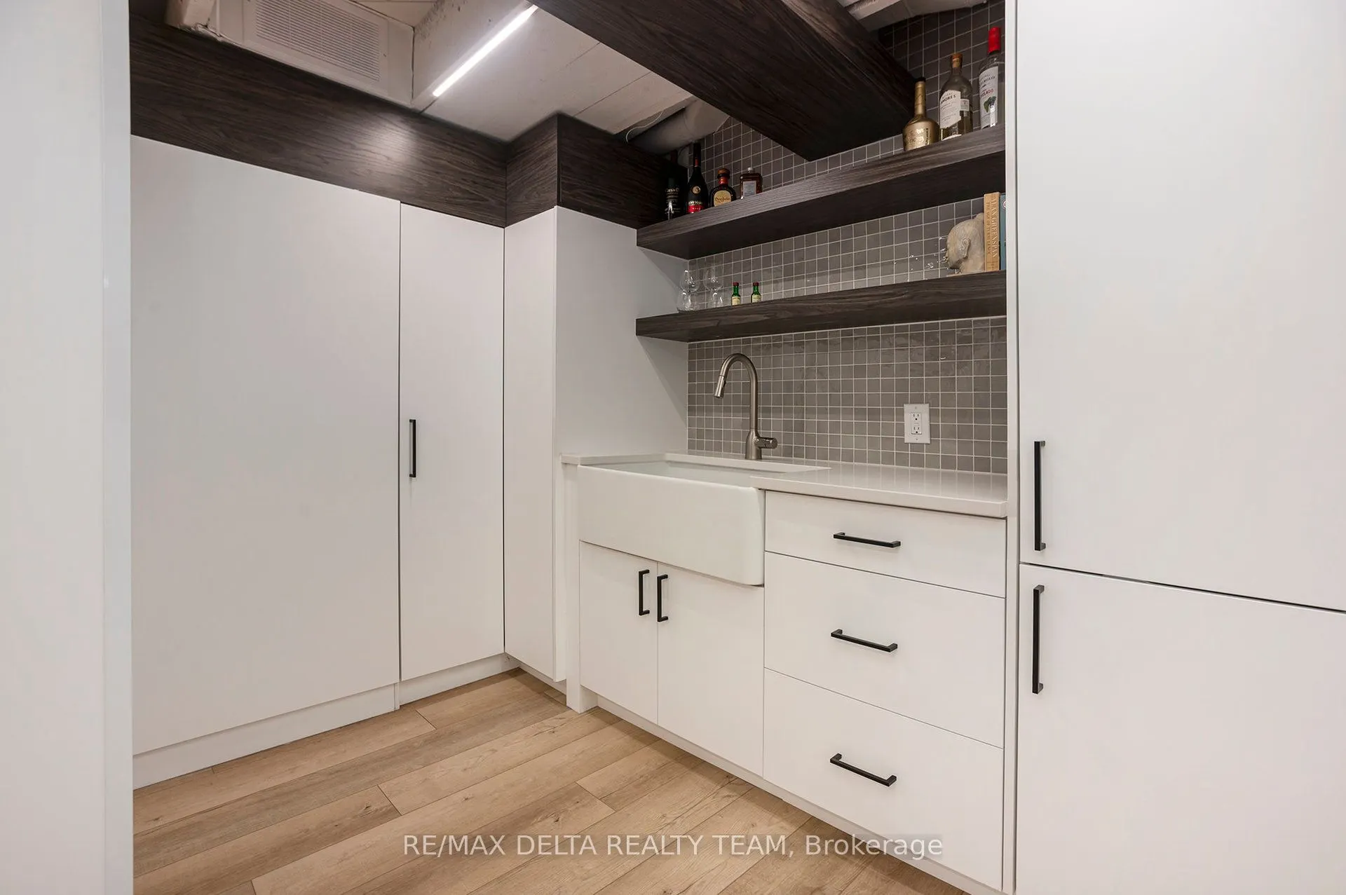 44 Renfrew Avenue