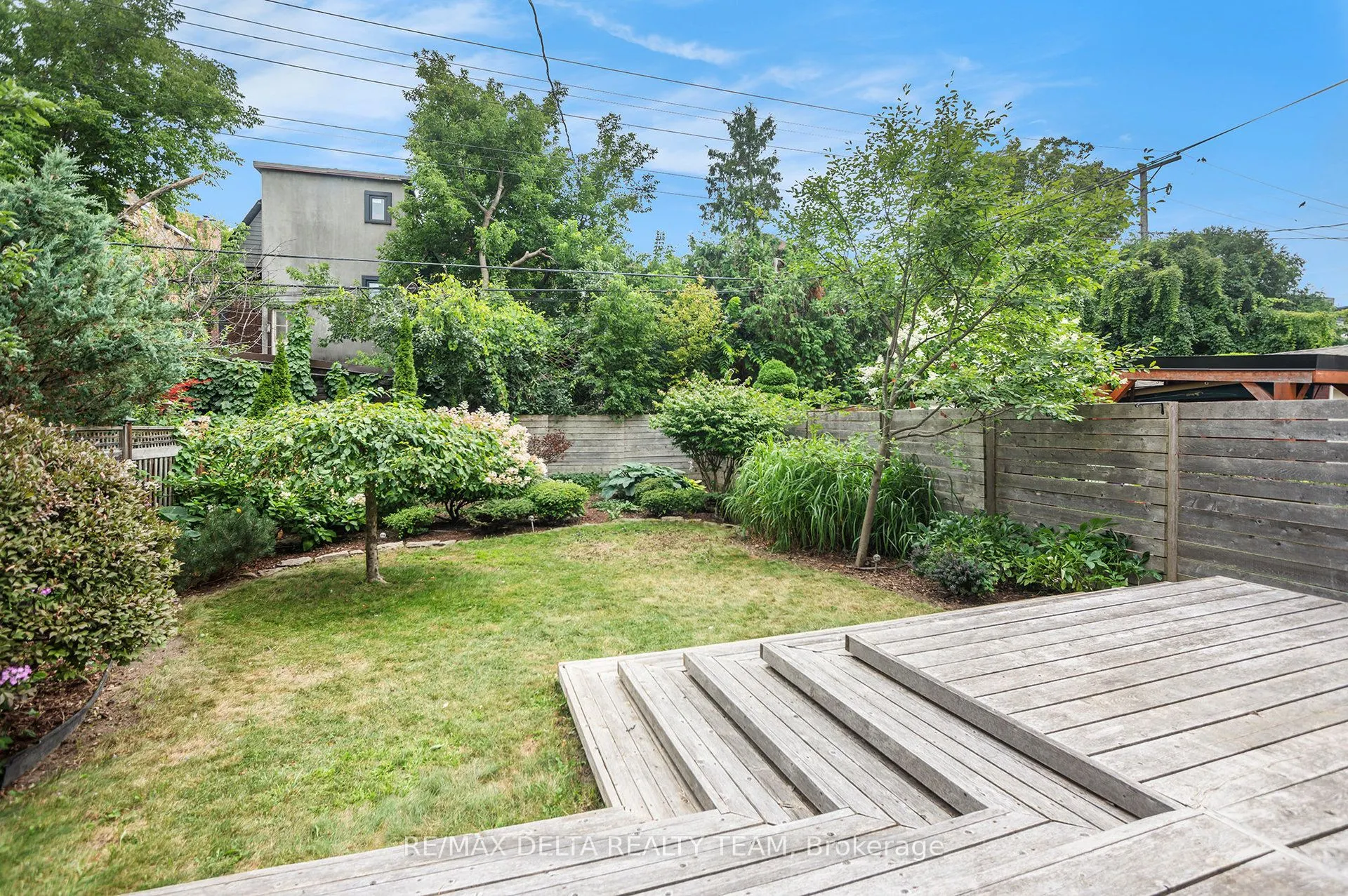 44 Renfrew Avenue