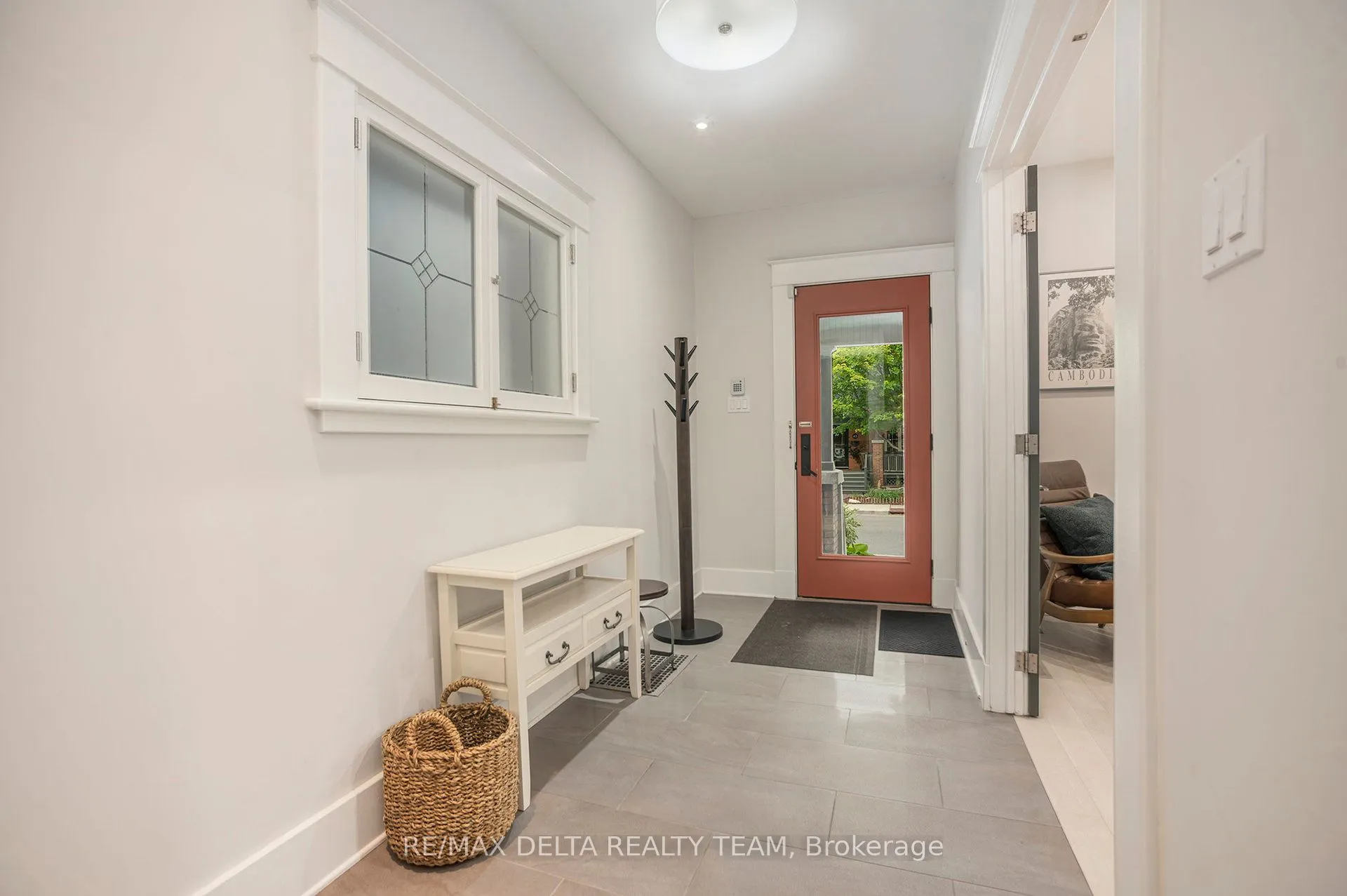 44 Renfrew Avenue