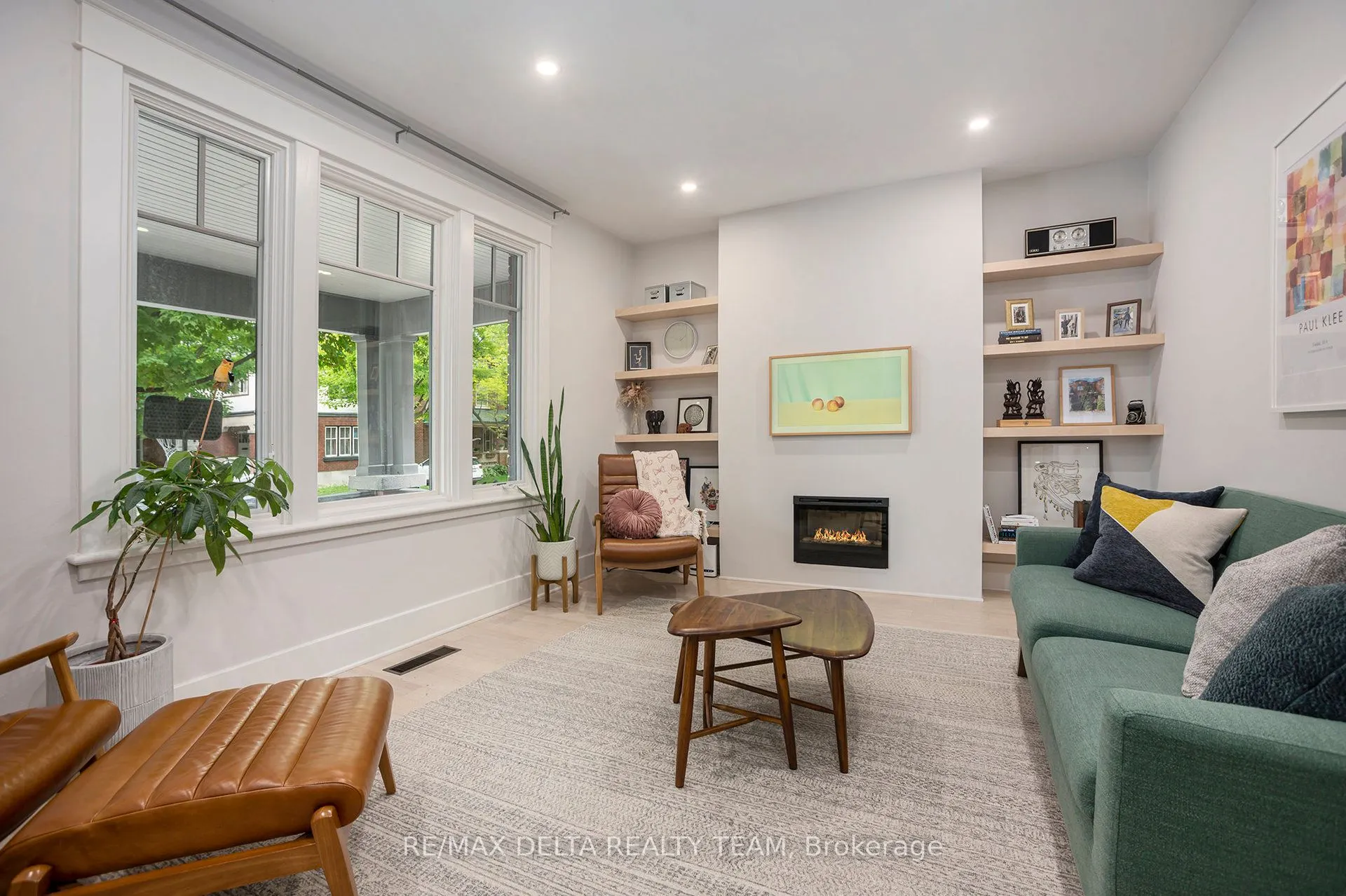 44 Renfrew Avenue