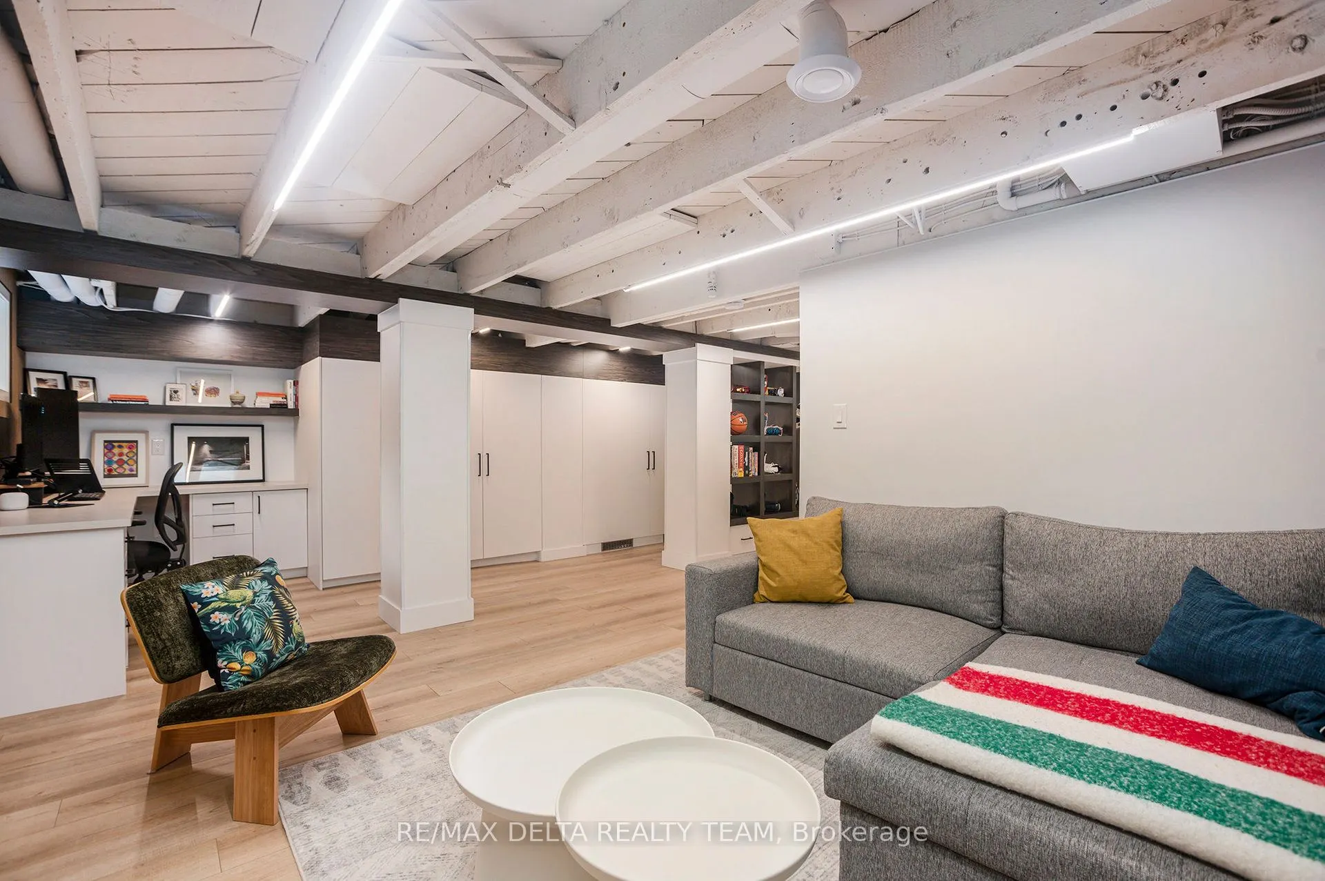 44 Renfrew Avenue
