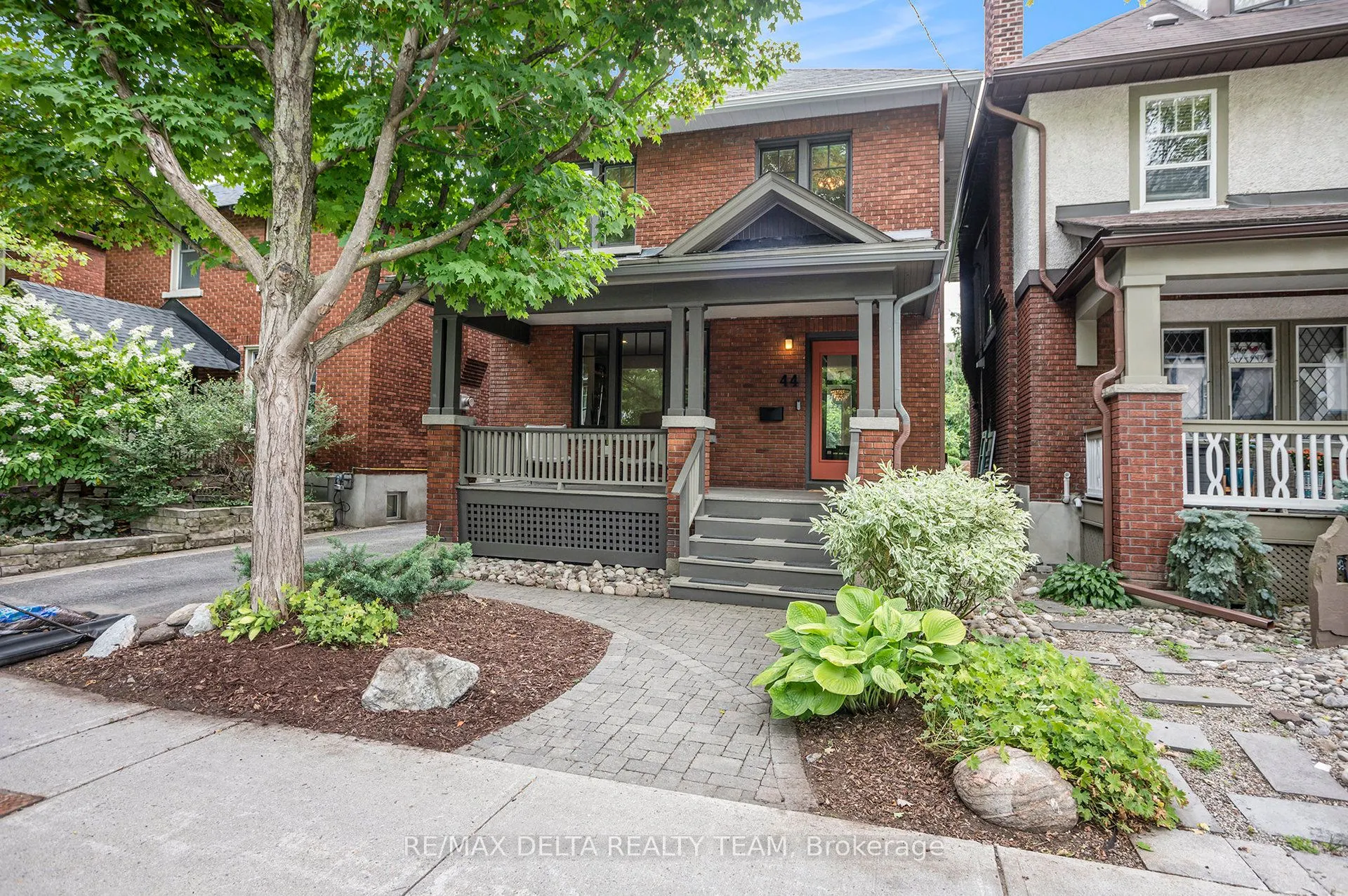 44 Renfrew Avenue