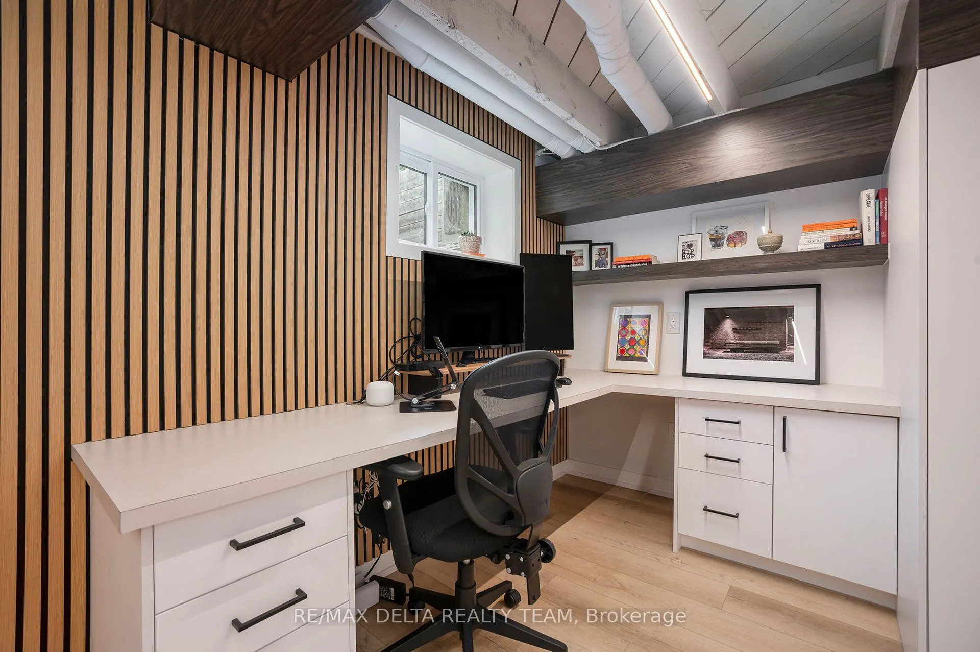 44 Renfrew Avenue