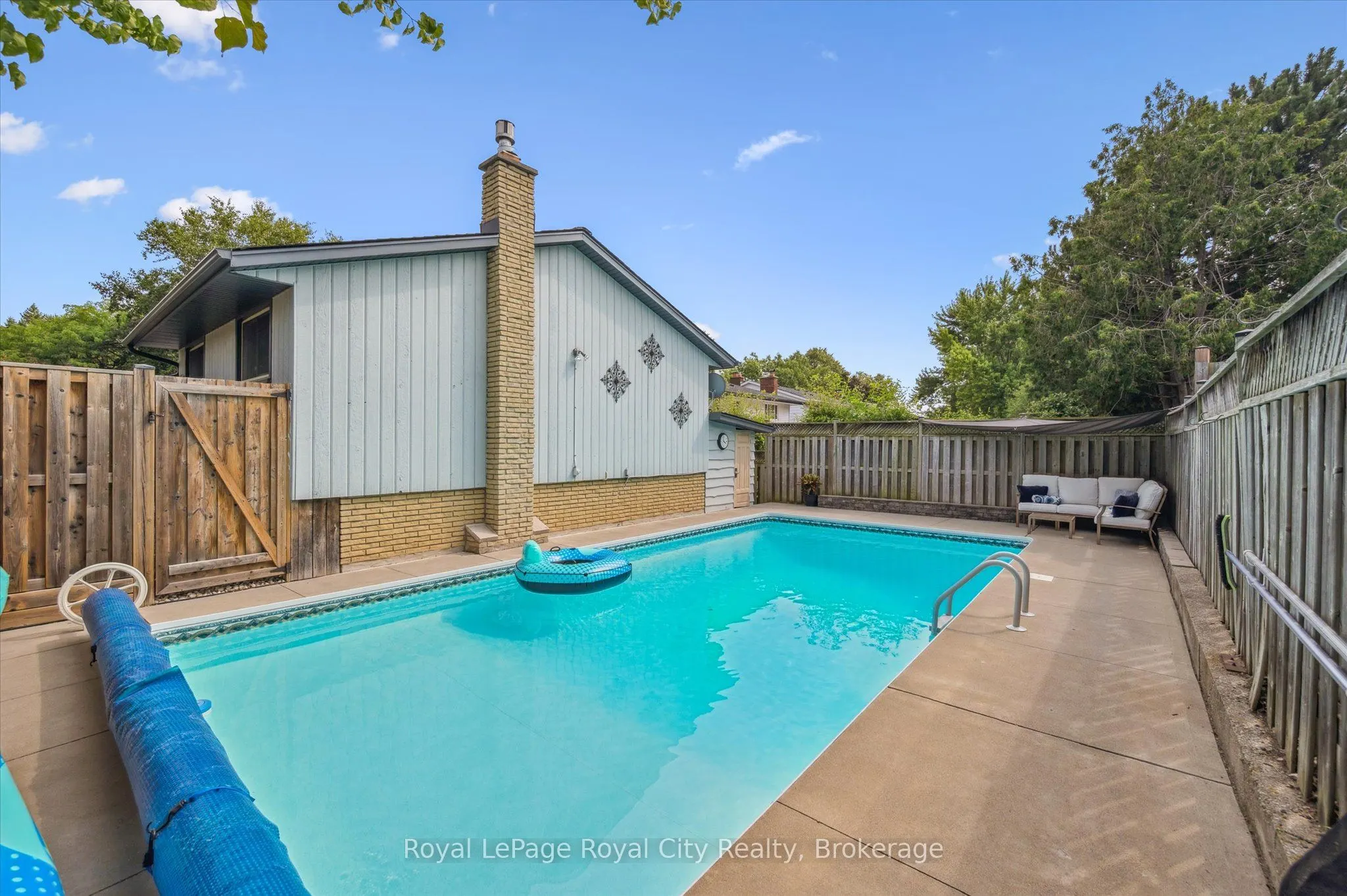4 Carnaby Crescent