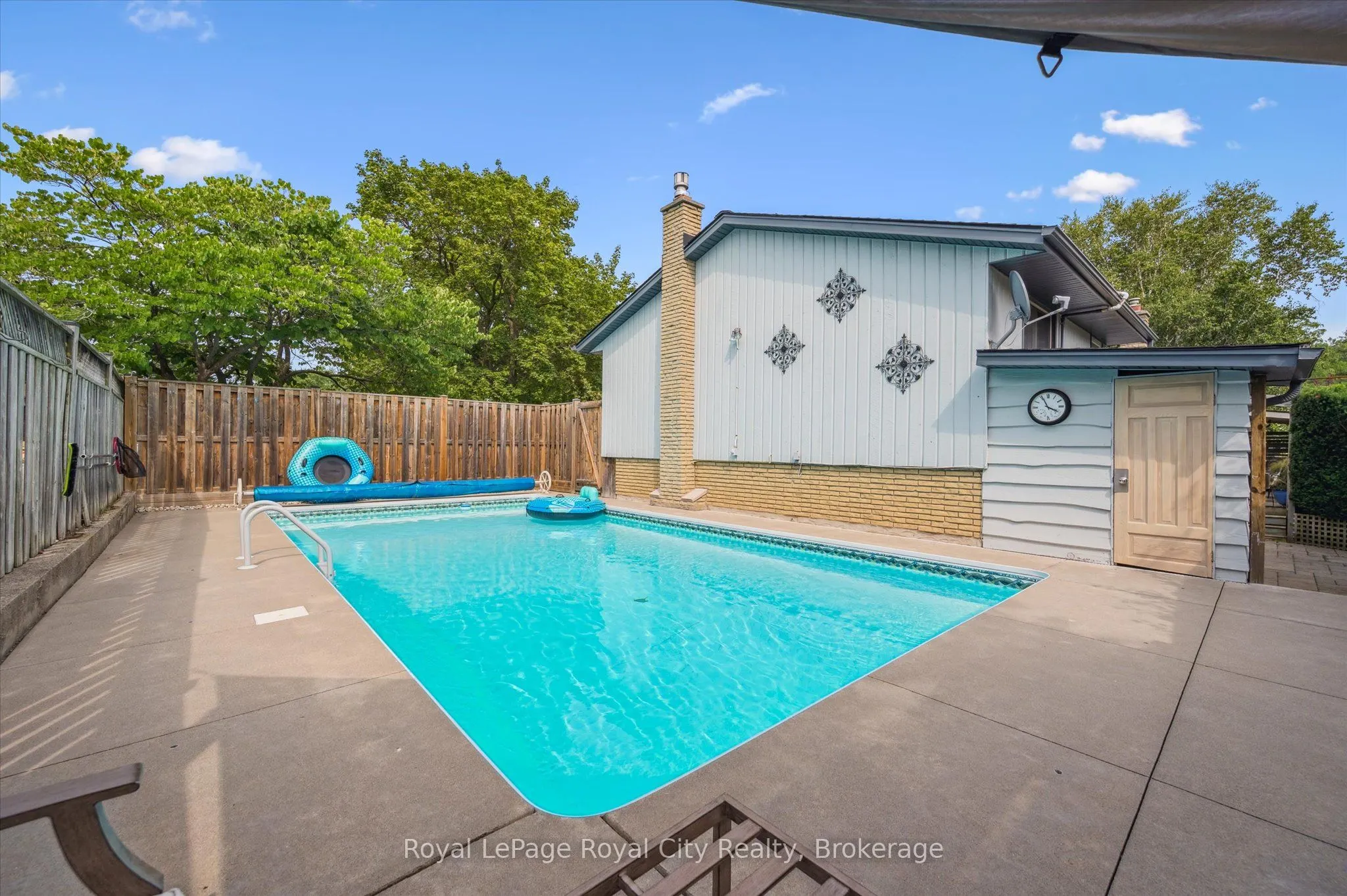 4 Carnaby Crescent