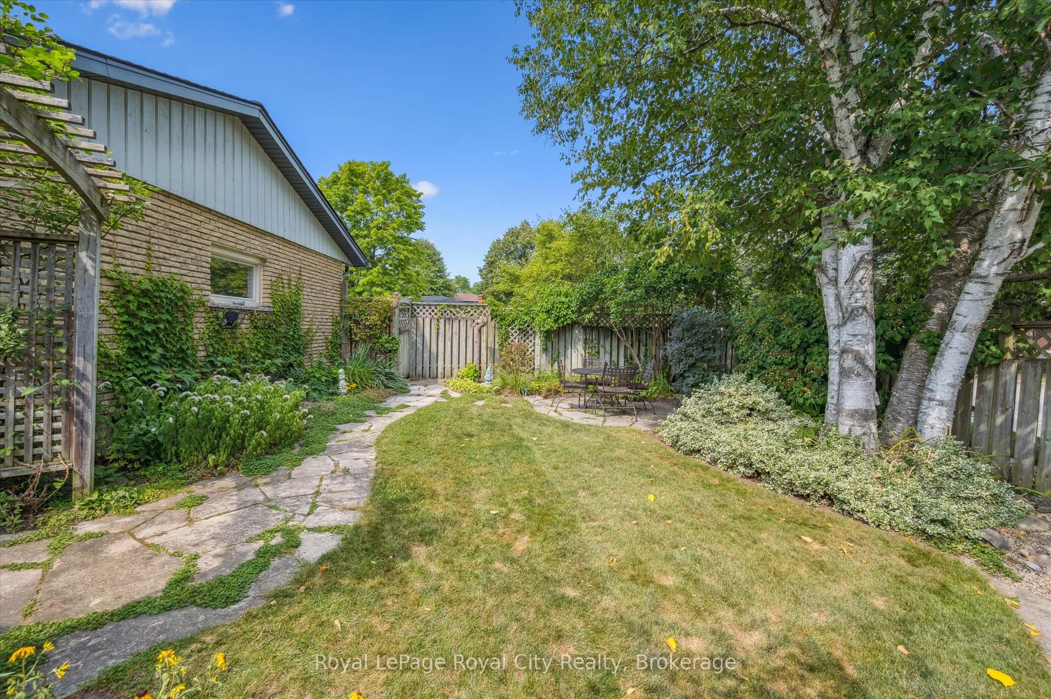 4 Carnaby Crescent
