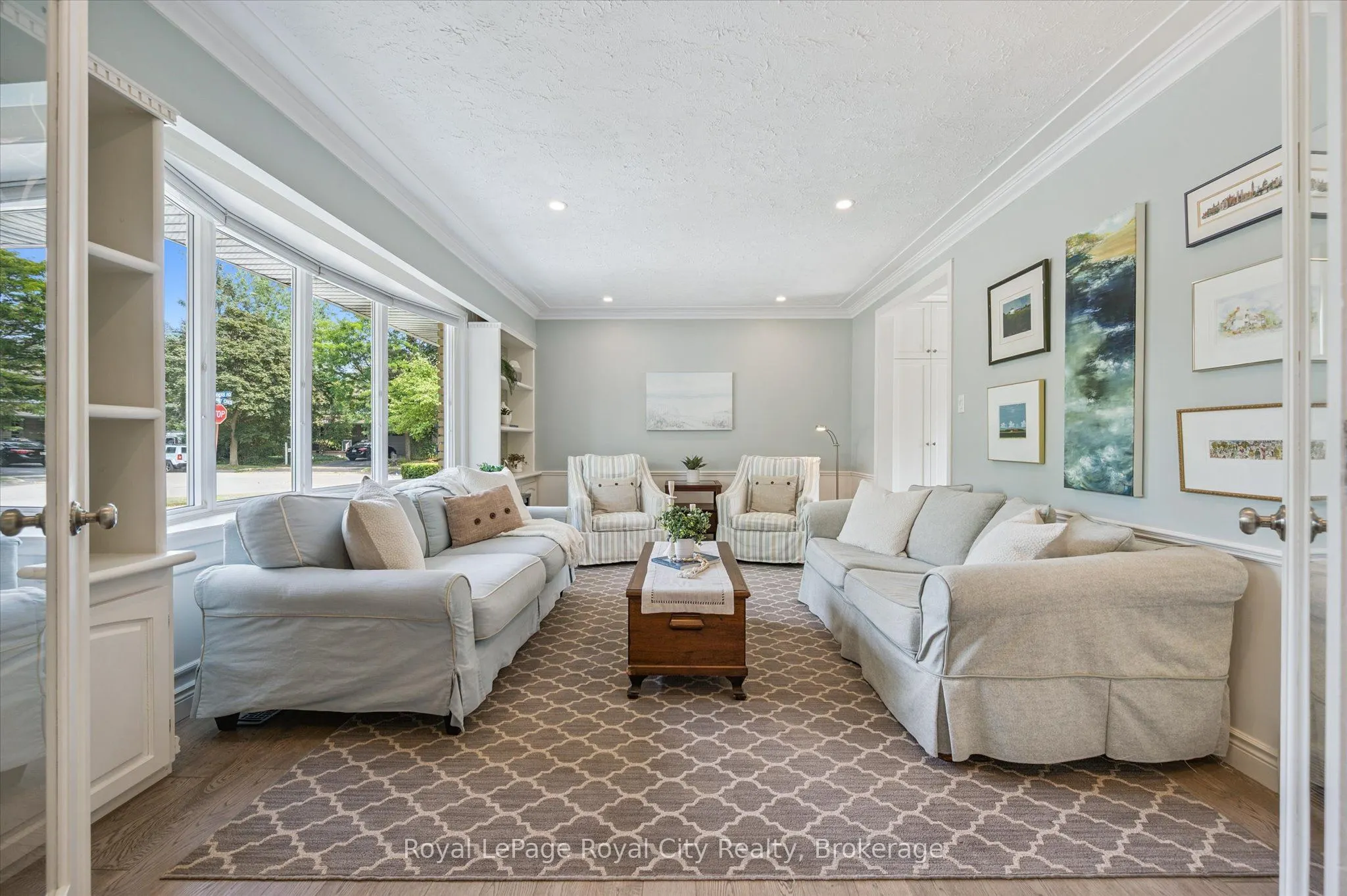 4 Carnaby Crescent