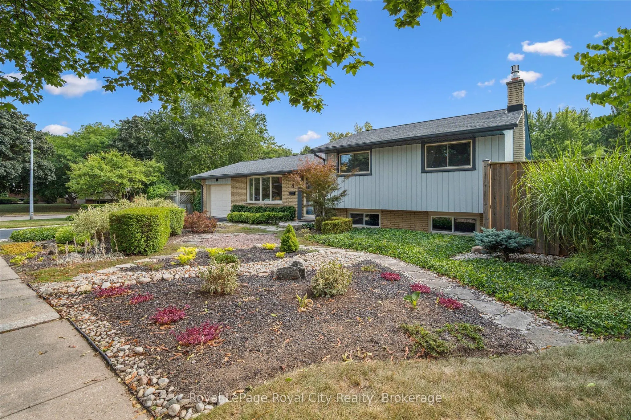 4 Carnaby Crescent