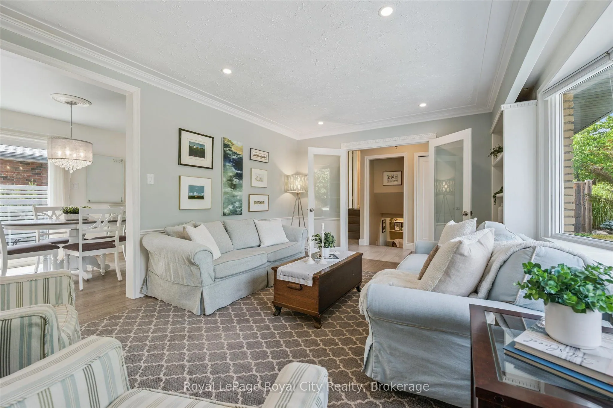 4 Carnaby Crescent