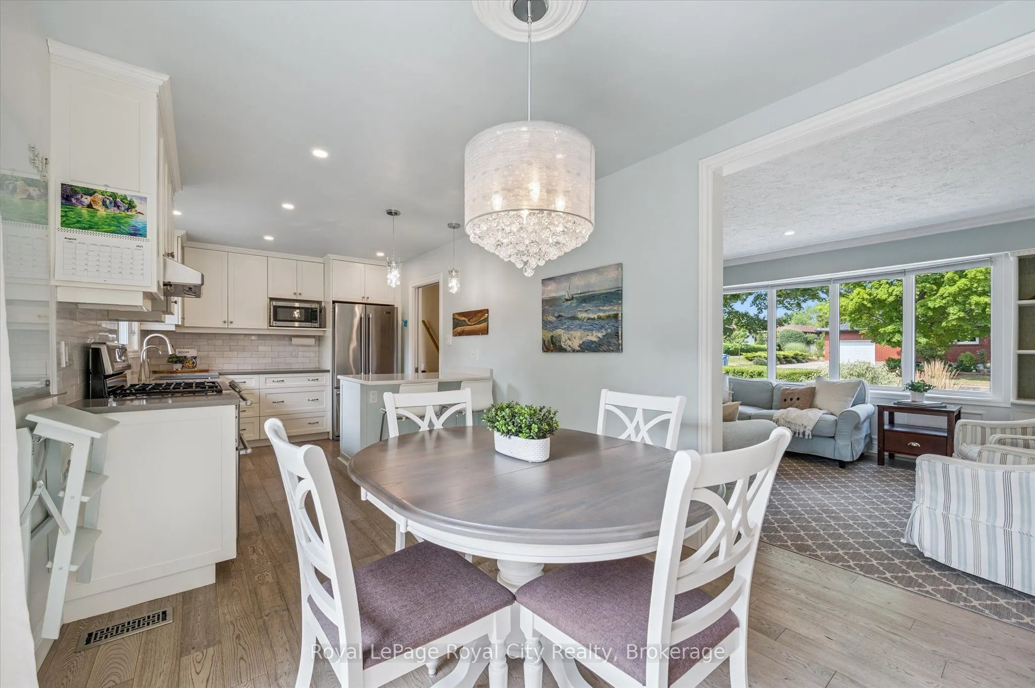 4 Carnaby Crescent