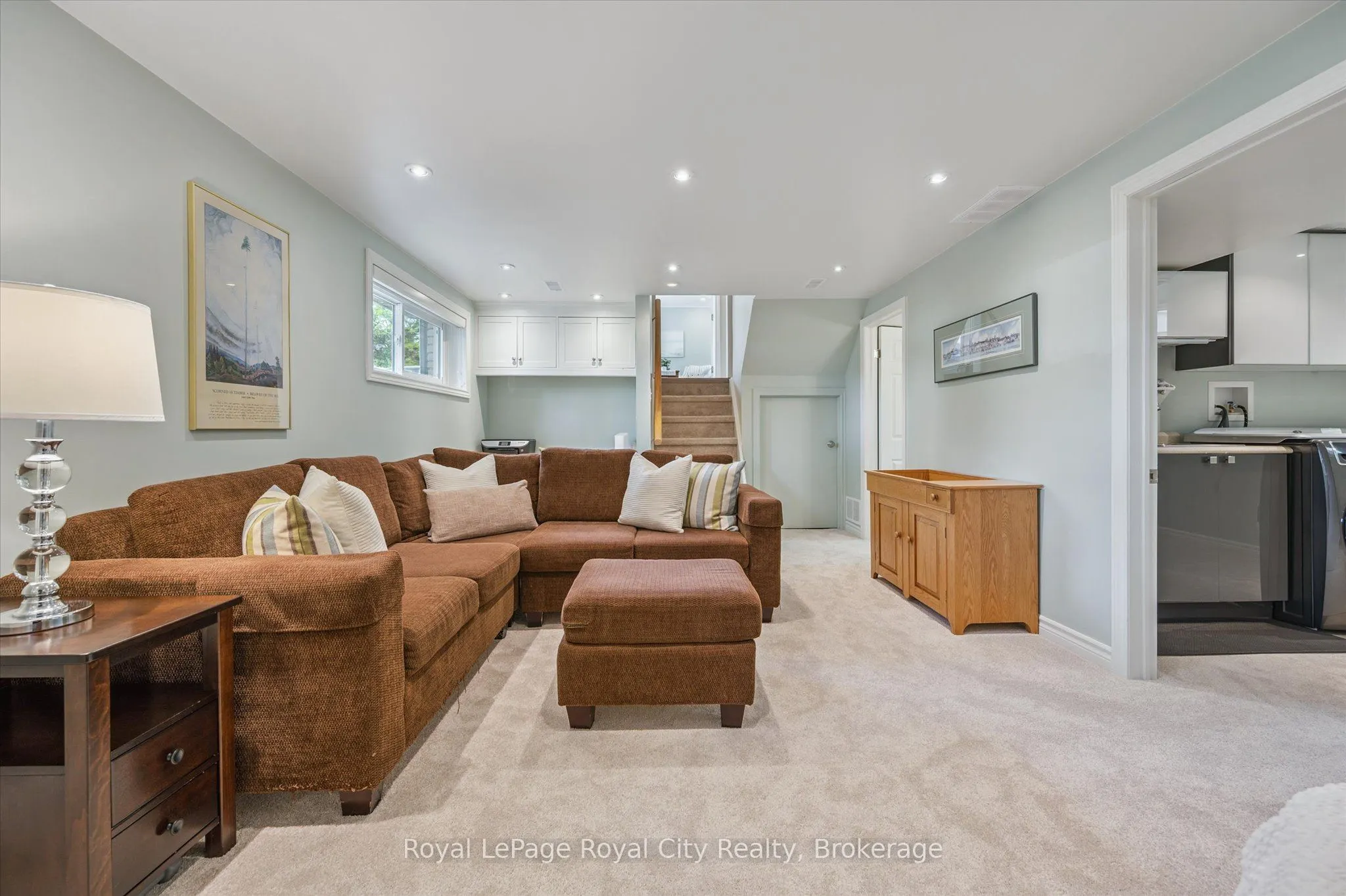 4 Carnaby Crescent